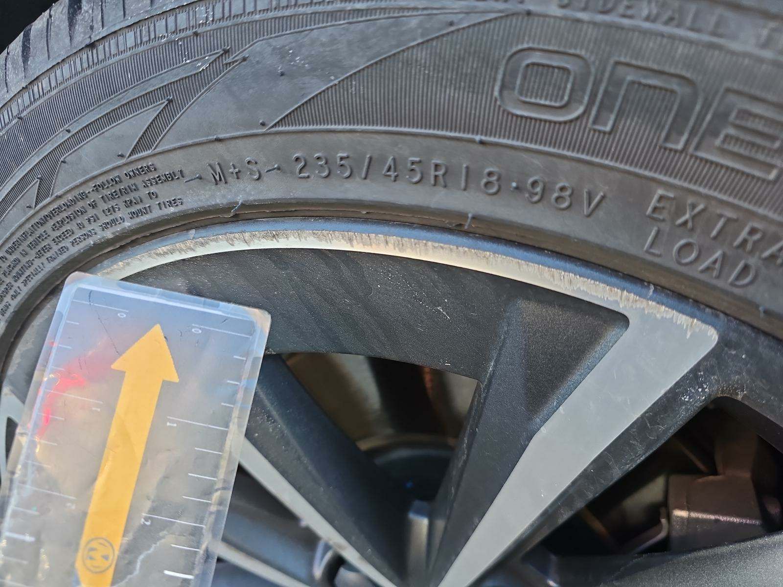 2022 Volvo S60 B5 Momentum AWD