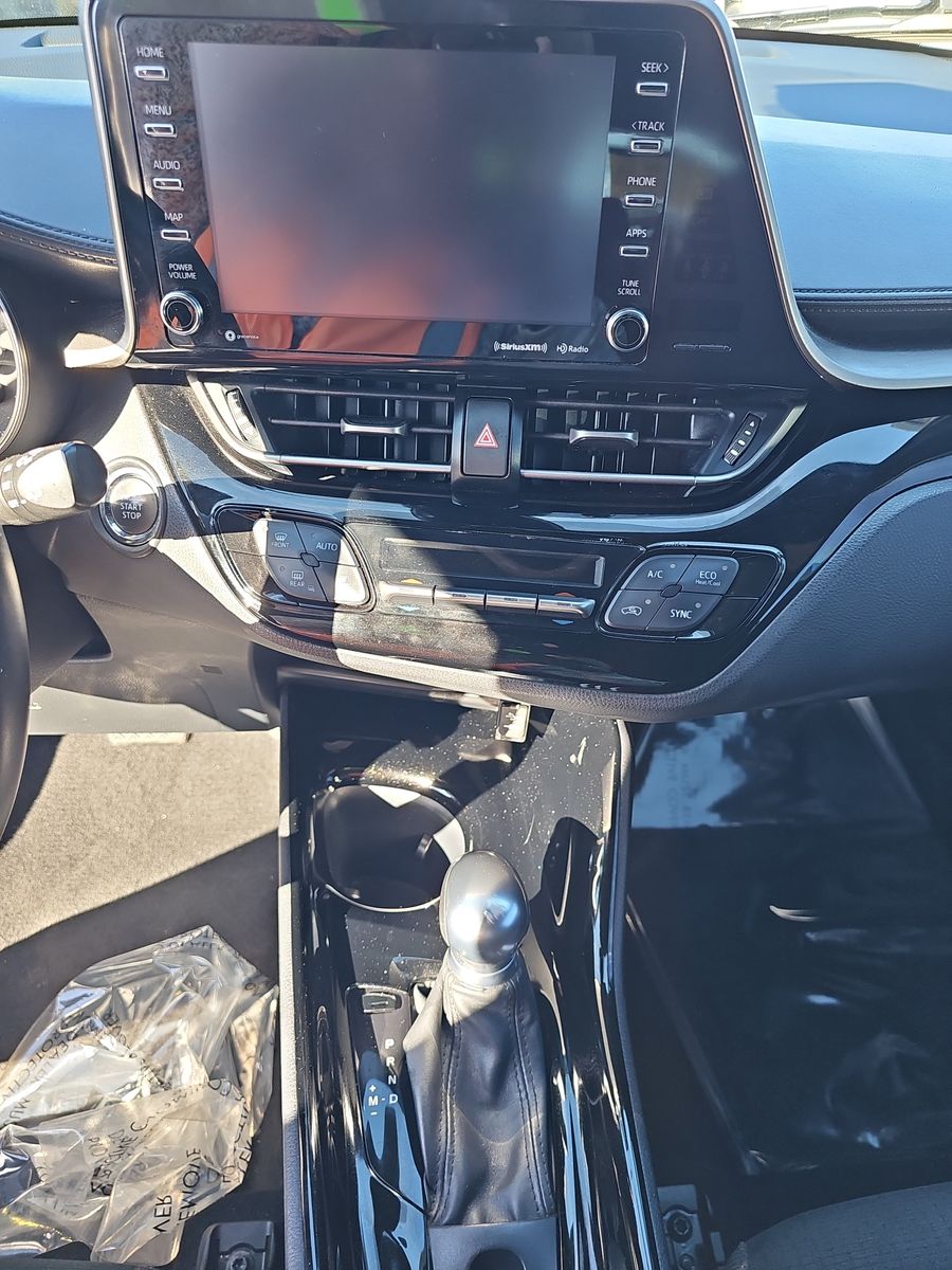 2019 Toyota C-HR XLE FWD