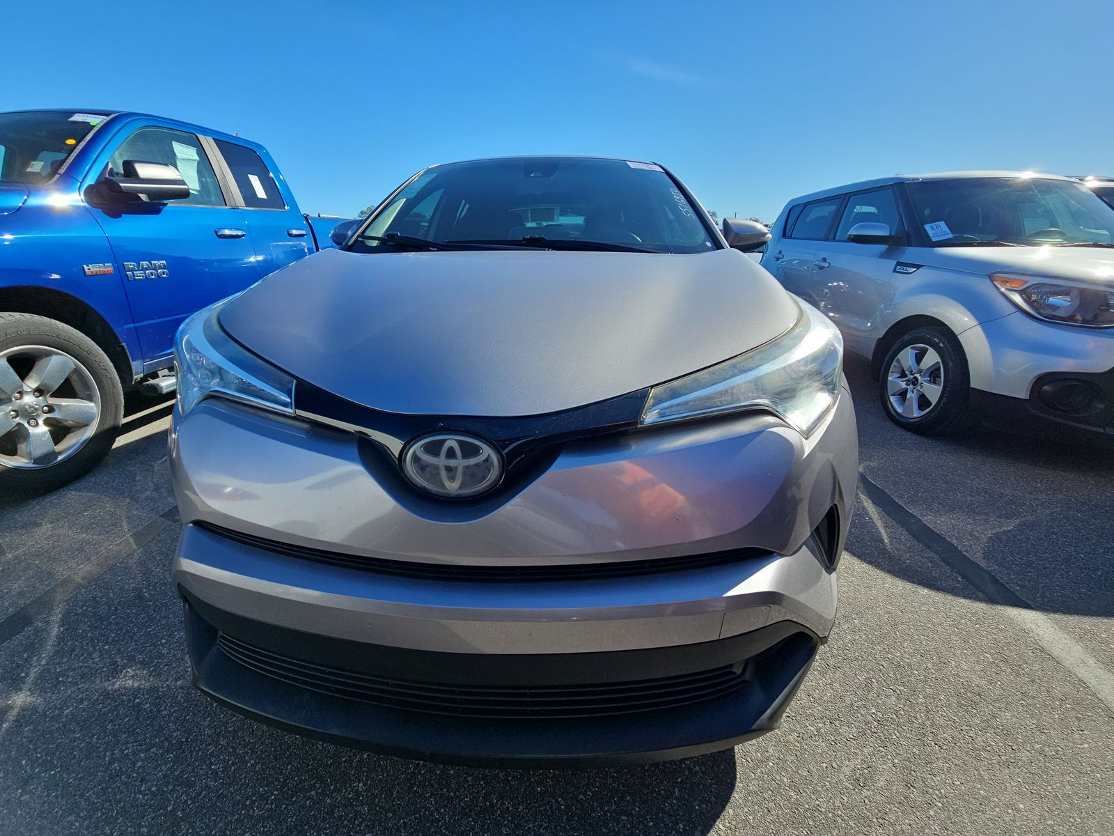 2019 Toyota C-HR XLE FWD