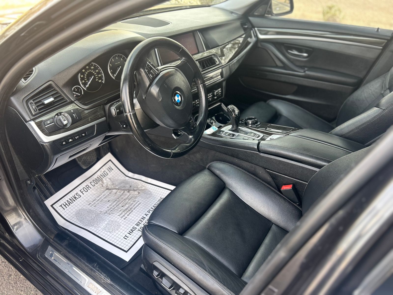 BMW 5 Series Sedan 550i LUXURY LINE снимка BMW 5 Series Sedan 550i LUXURY LINE