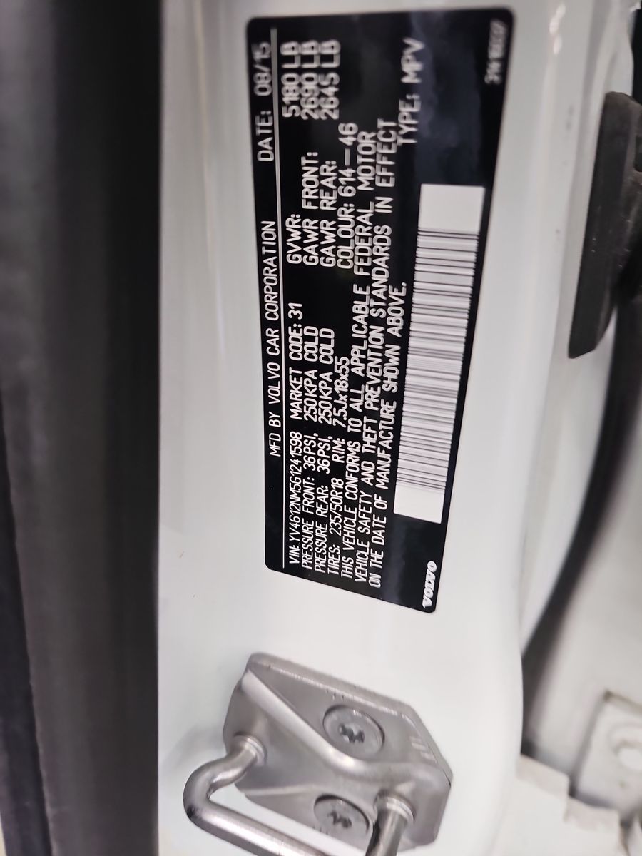 2016 Volvo XC70 T5 Platinum AWD