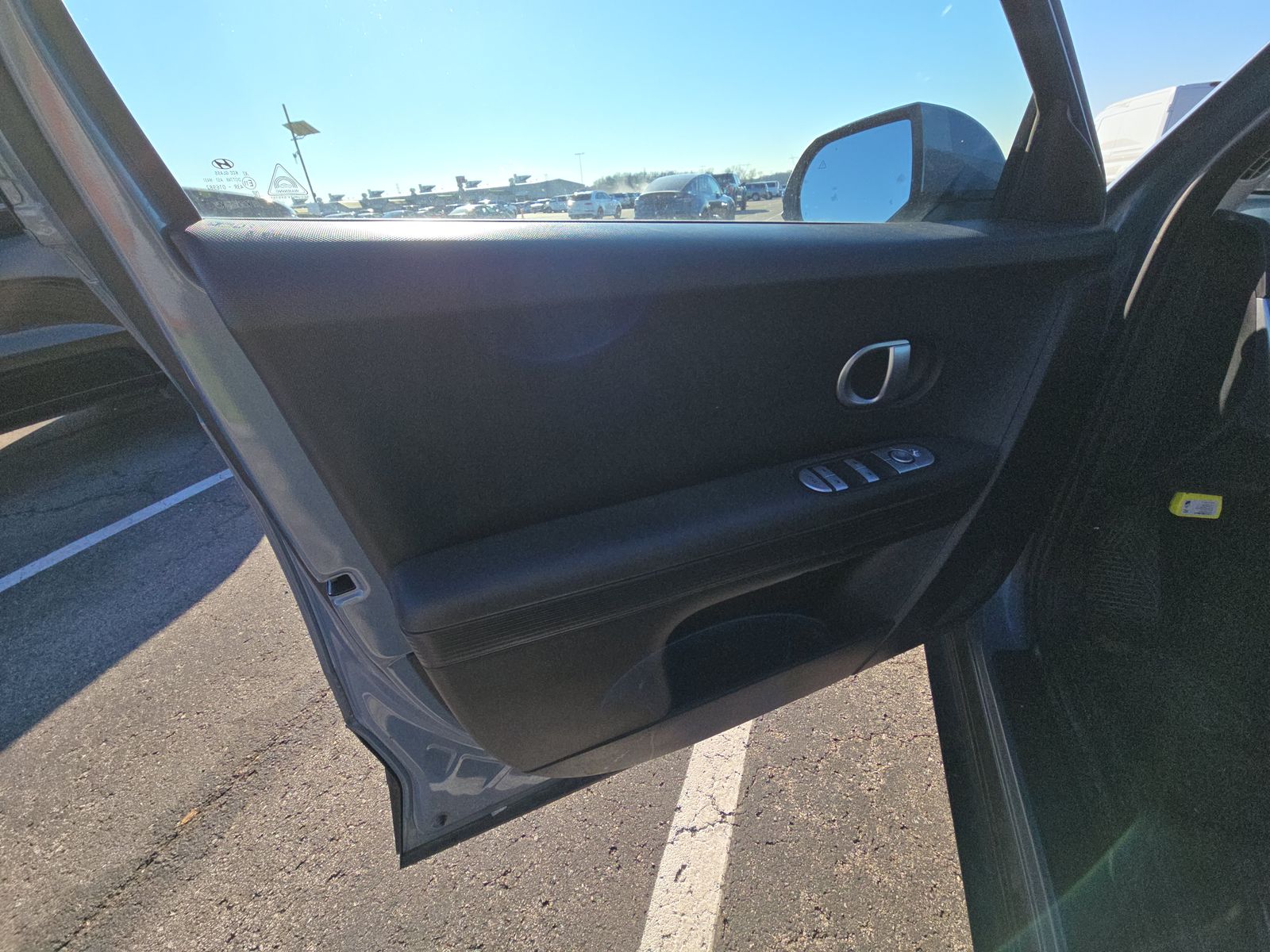 2022 Hyundai IONIQ 5 SE Standard Range RWD