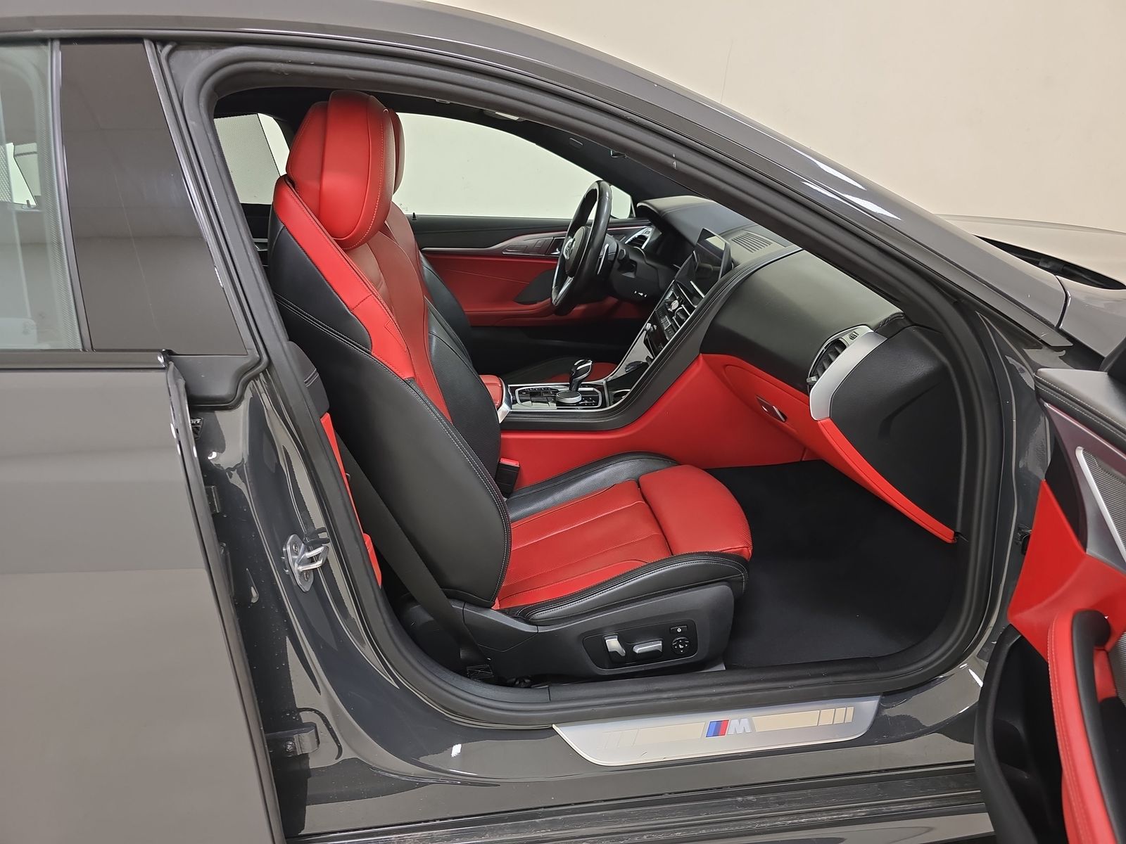 2020 BMW 8 Series 840i RWD