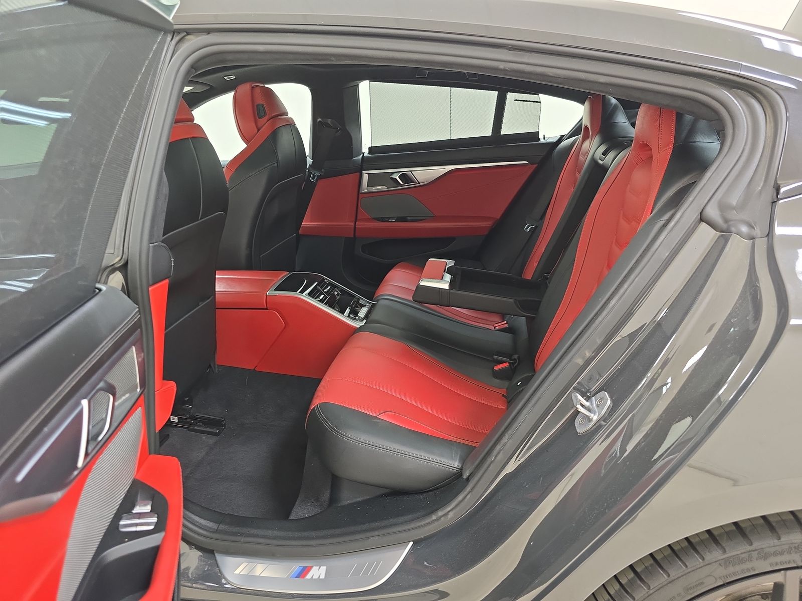 2020 BMW 8 Series 840i RWD