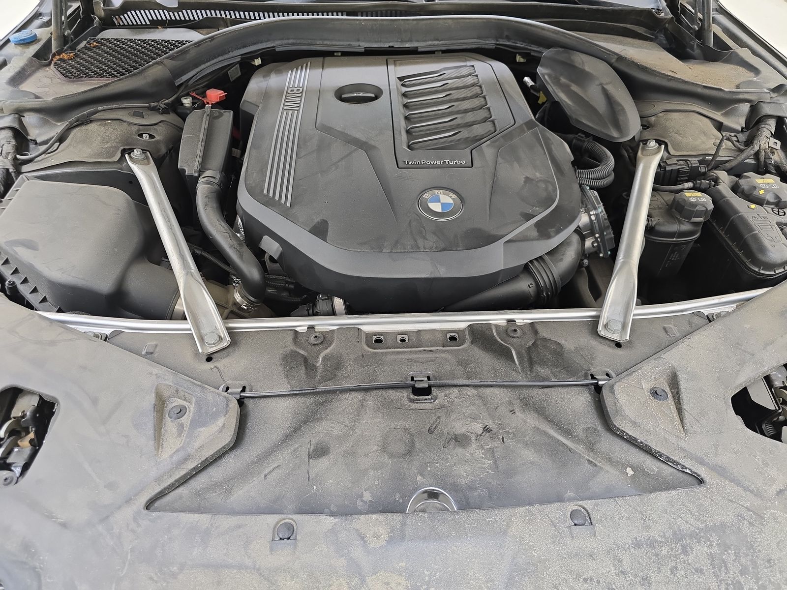 2020 BMW 8 Series 840i RWD