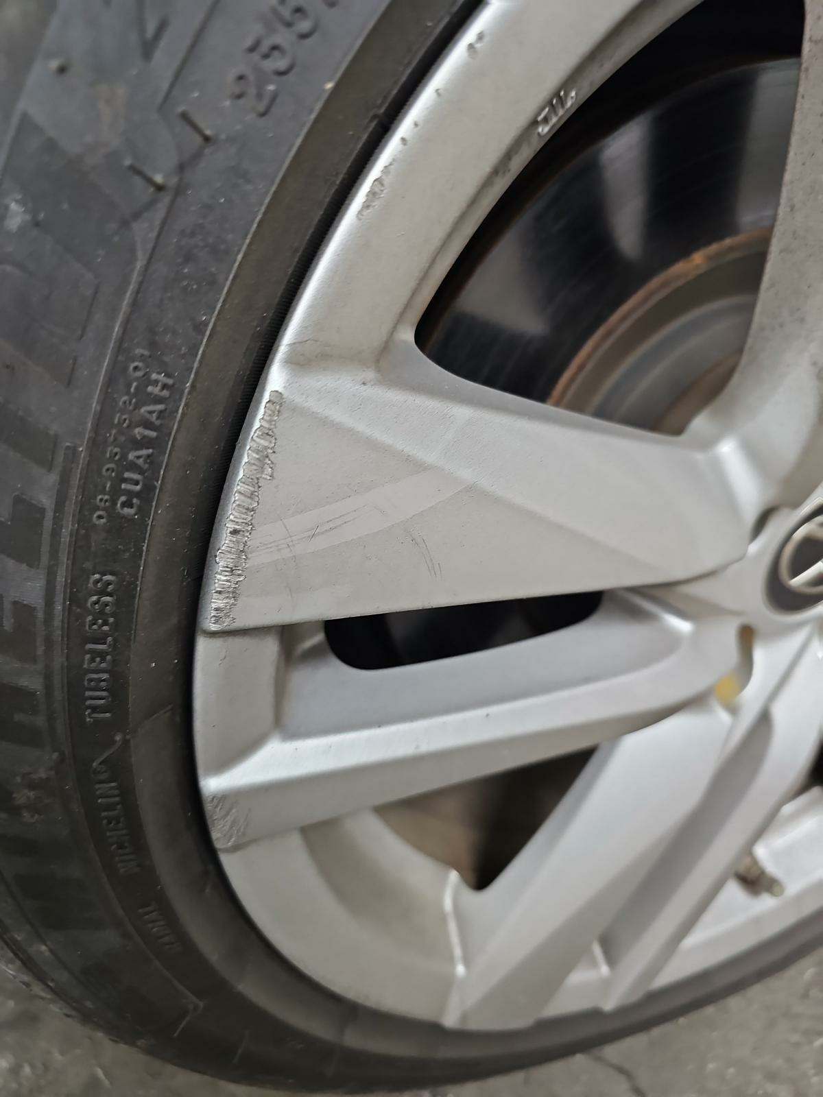 2021 Lexus IS IS 300 AWD