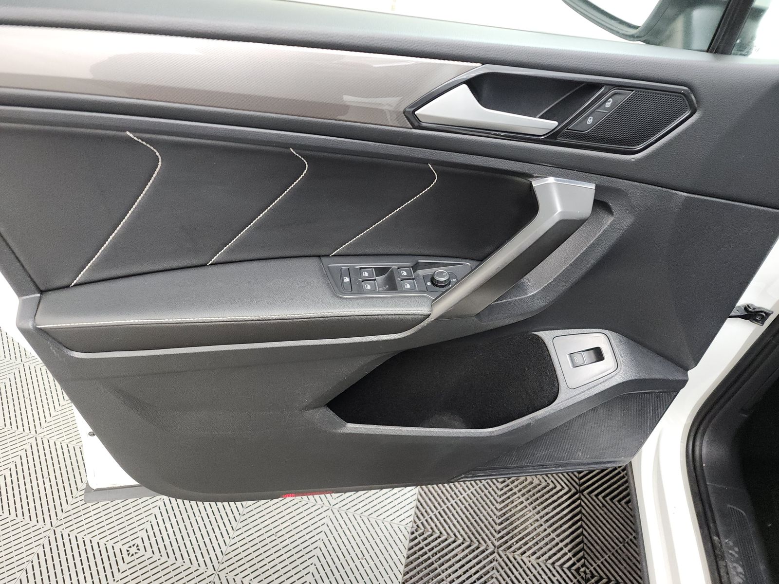 2022 Volkswagen Tiguan 2.0T SE AWD