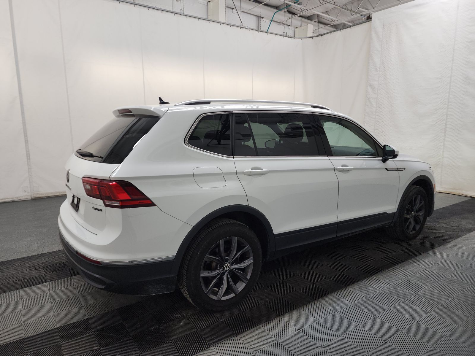 2022 Volkswagen Tiguan 2.0T SE AWD
