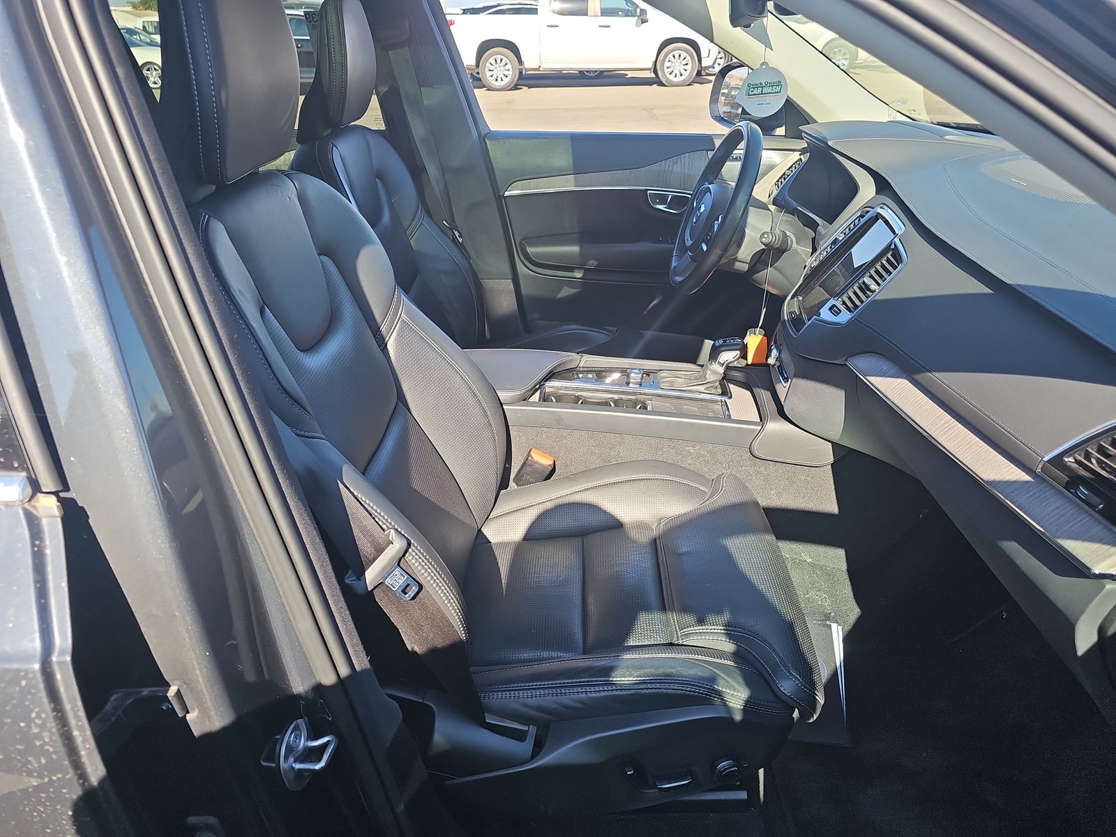 2022 Volvo XC90 T6 Inscription AWD