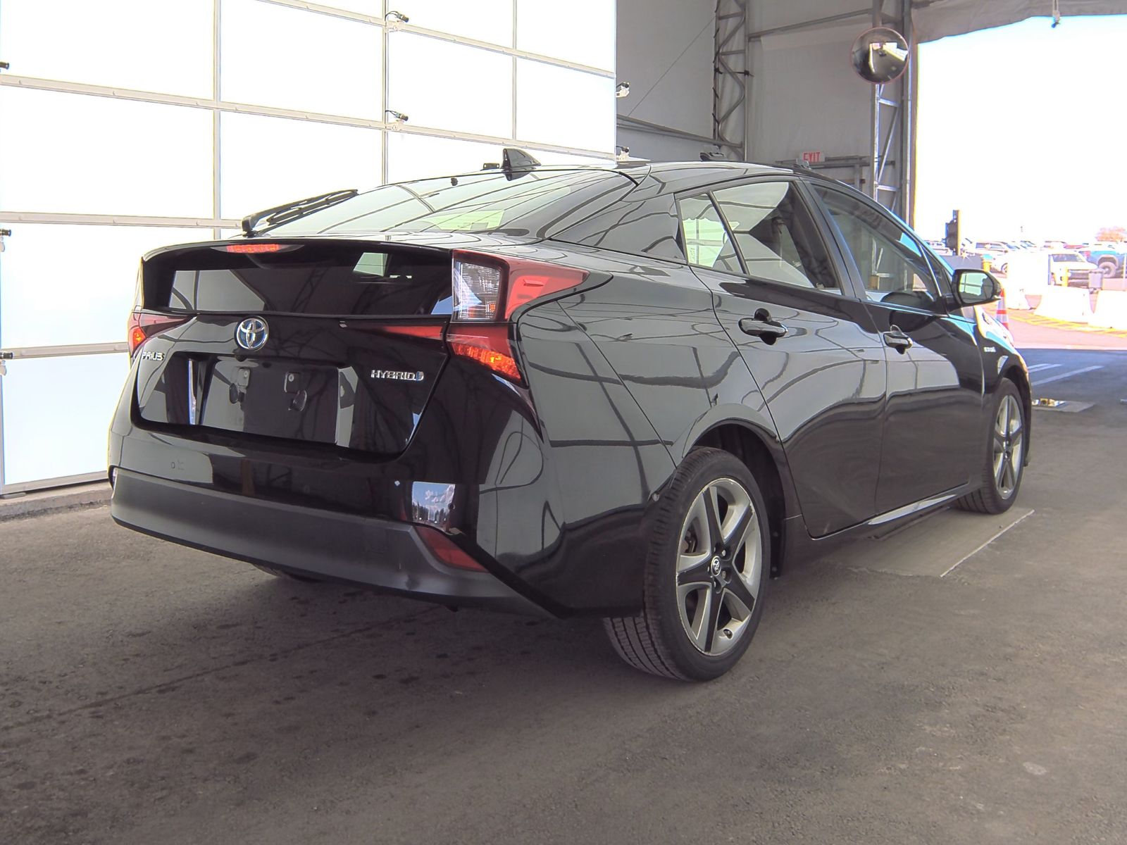 2021 Toyota Prius XLE FWD