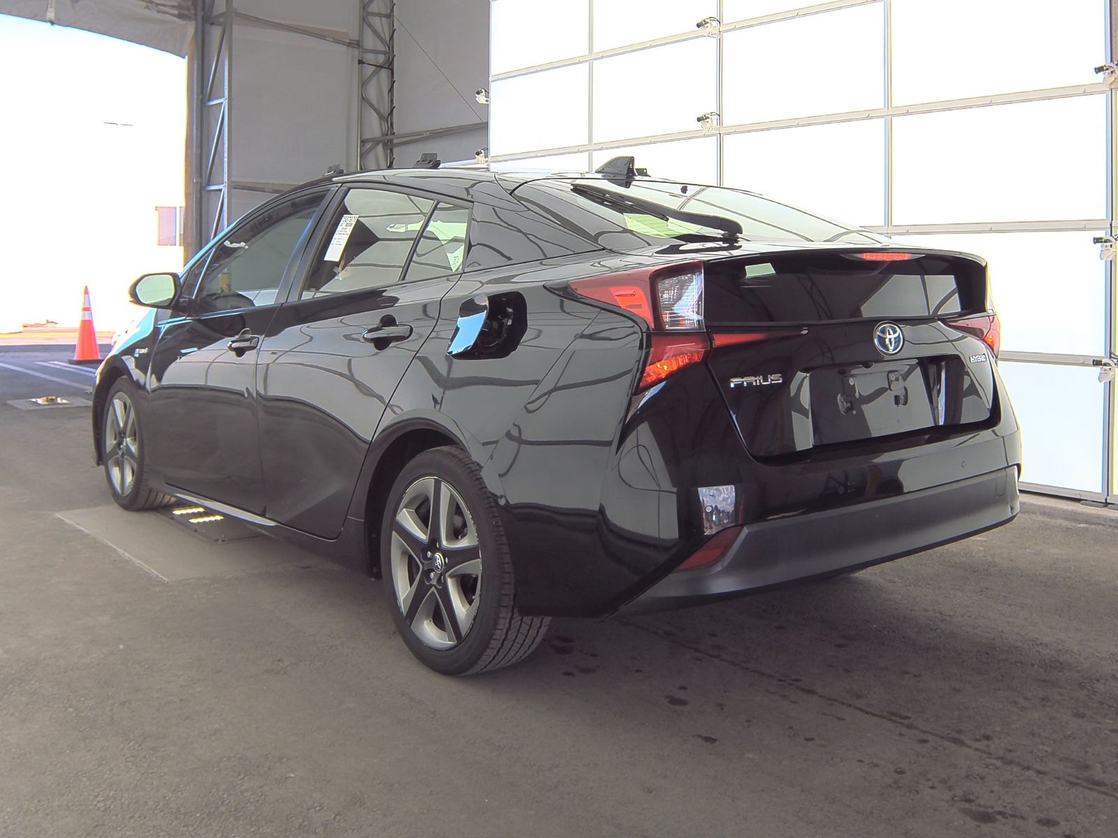 2021 Toyota Prius XLE FWD
