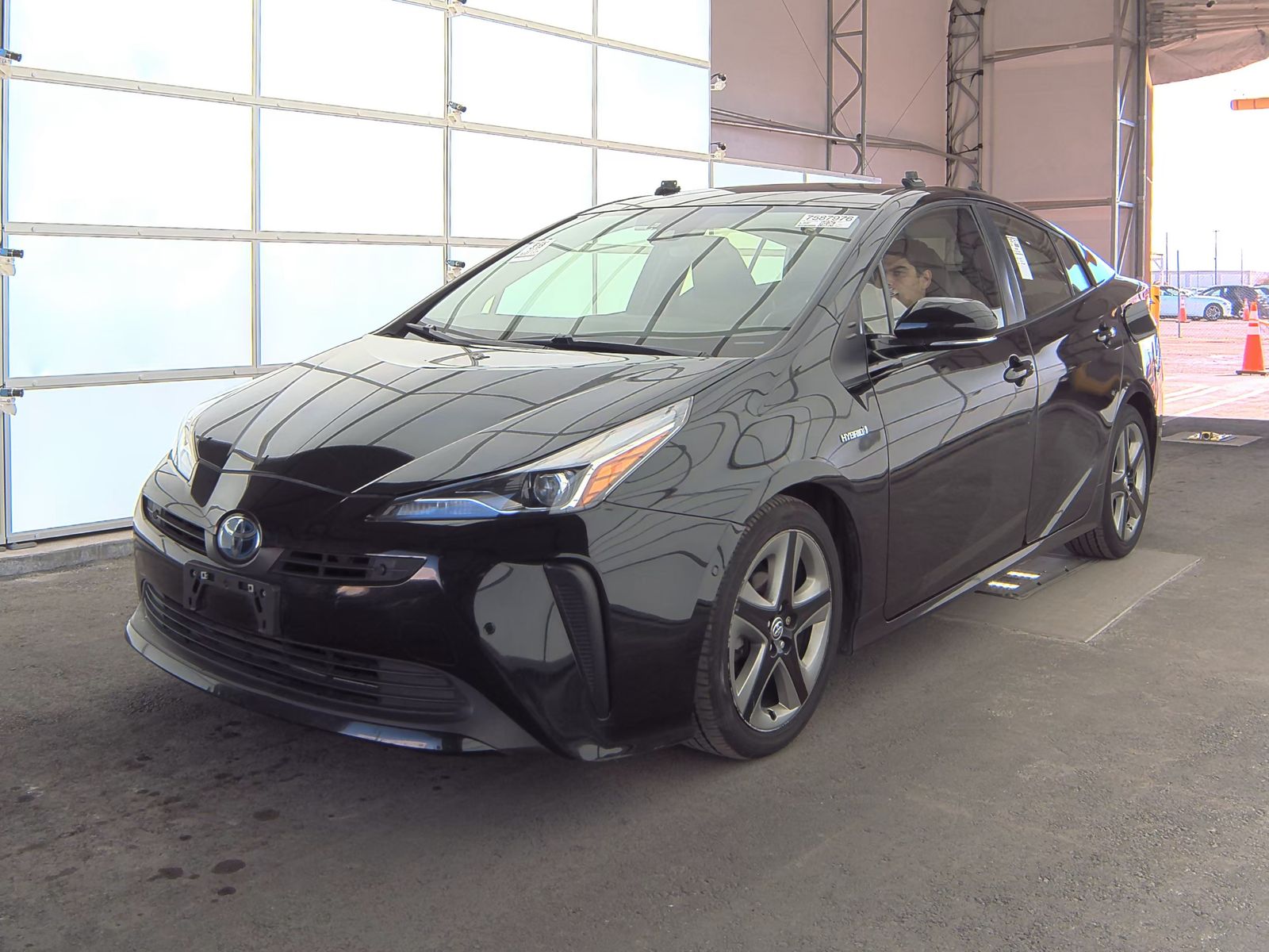 2021 Toyota Prius XLE FWD