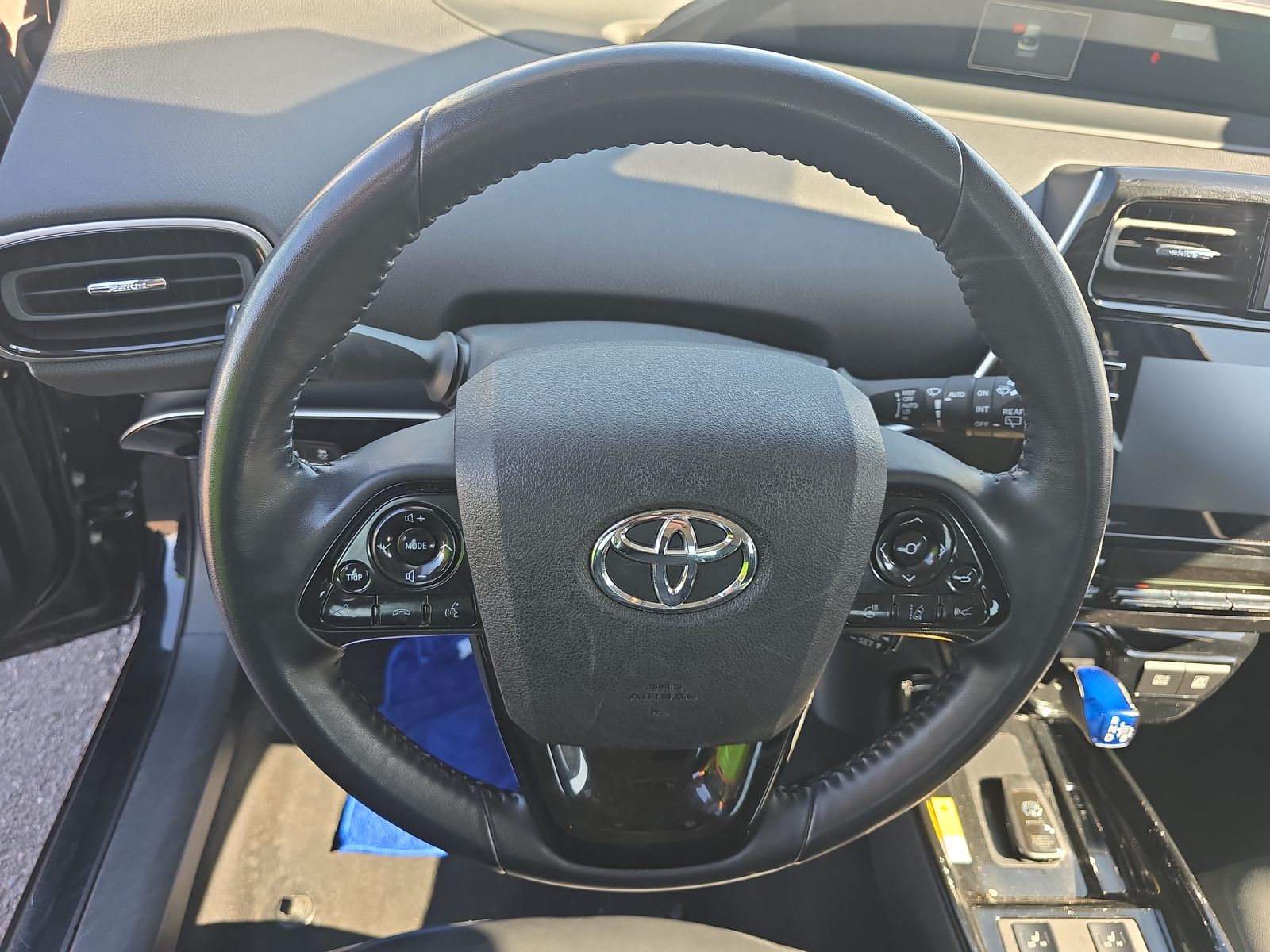 2021 Toyota Prius XLE FWD