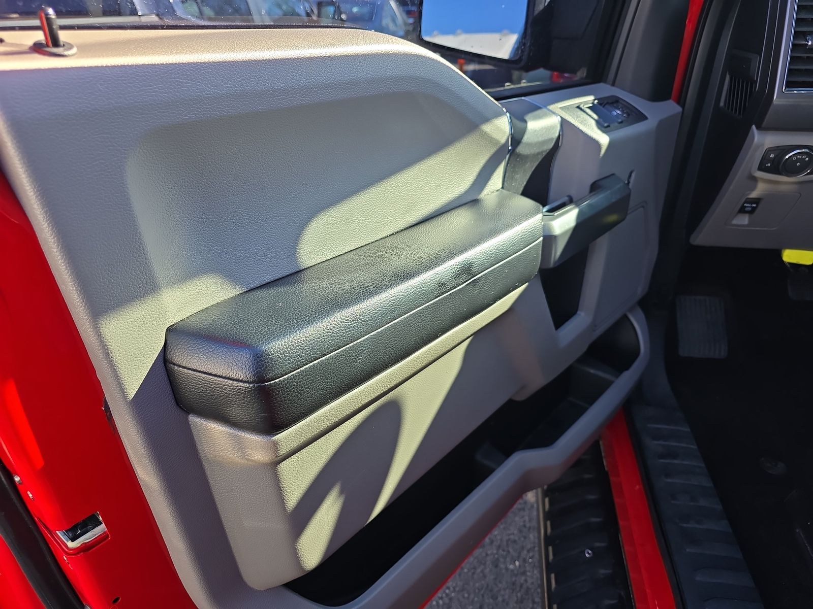 2018 Ford F-150 XLT RWD