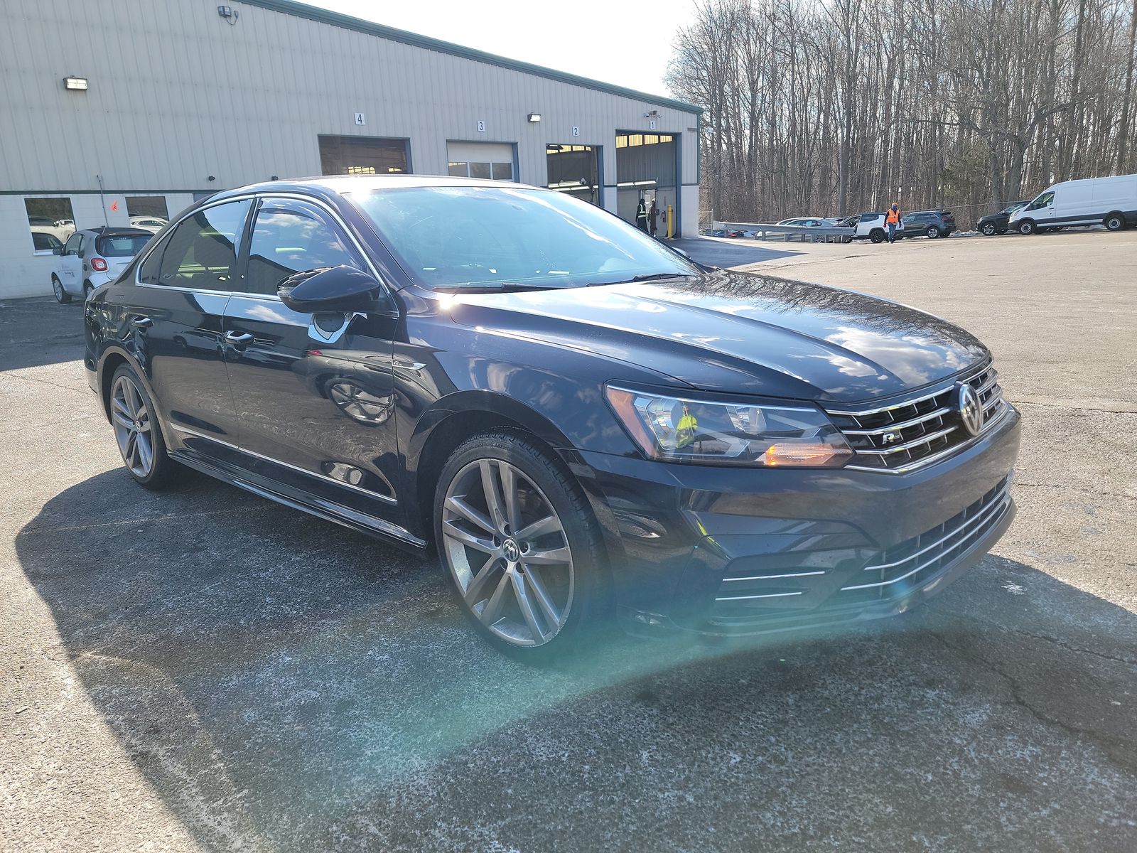 2017 Volkswagen Passat 1.8T R-Line FWD