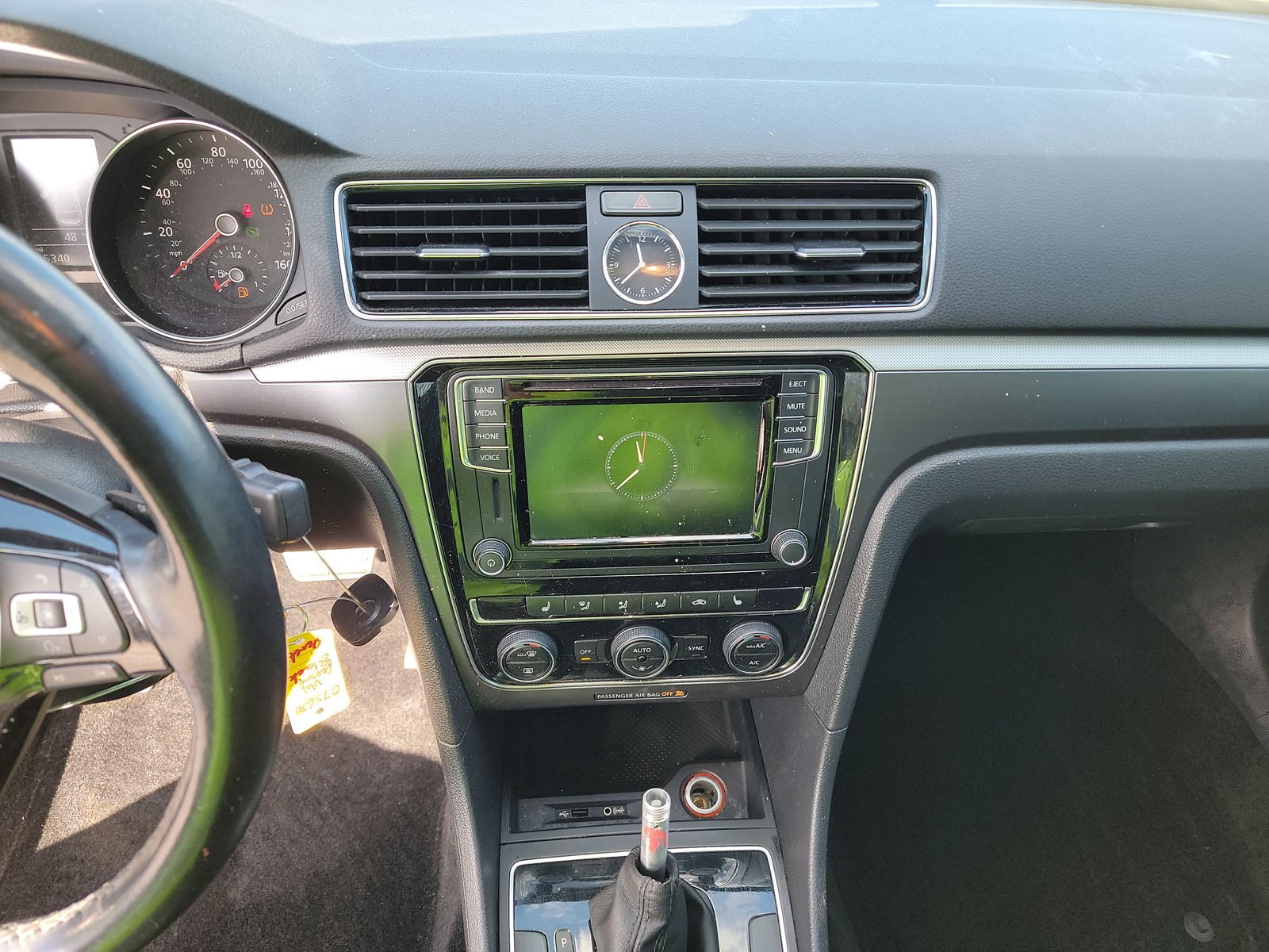 2017 Volkswagen Passat 1.8T R-Line FWD