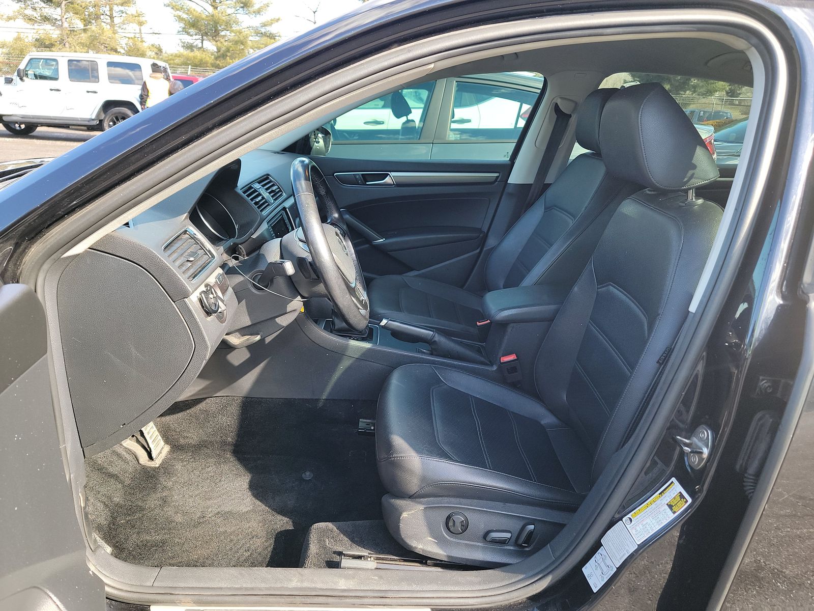 2017 Volkswagen Passat 1.8T R-Line FWD