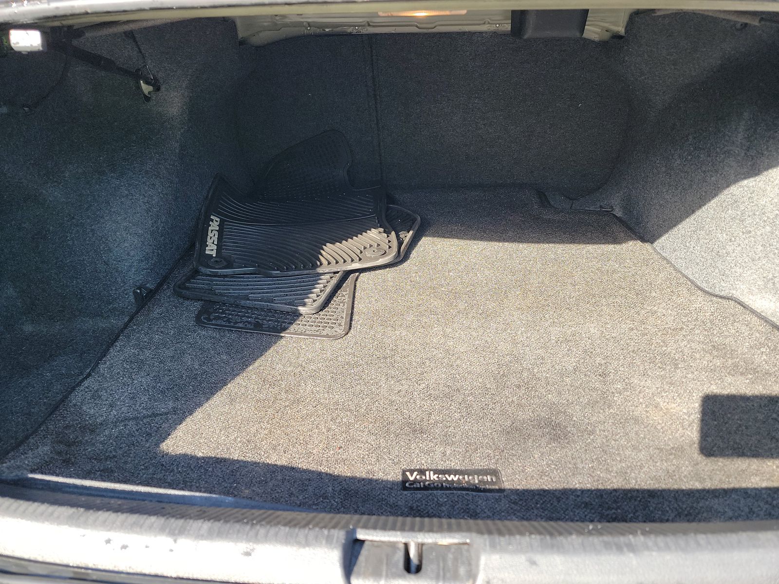 2017 Volkswagen Passat 1.8T R-Line FWD