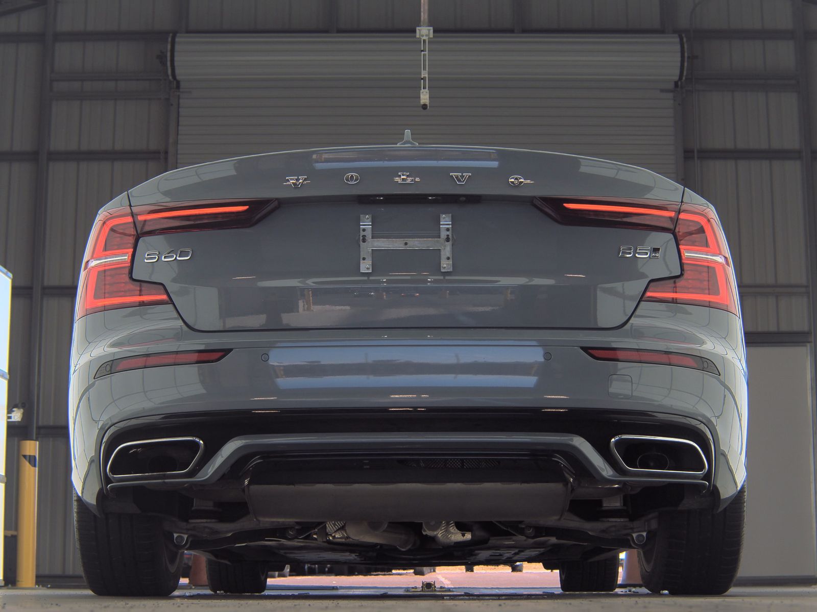 2022 Volvo S60 B5 Momentum AWD