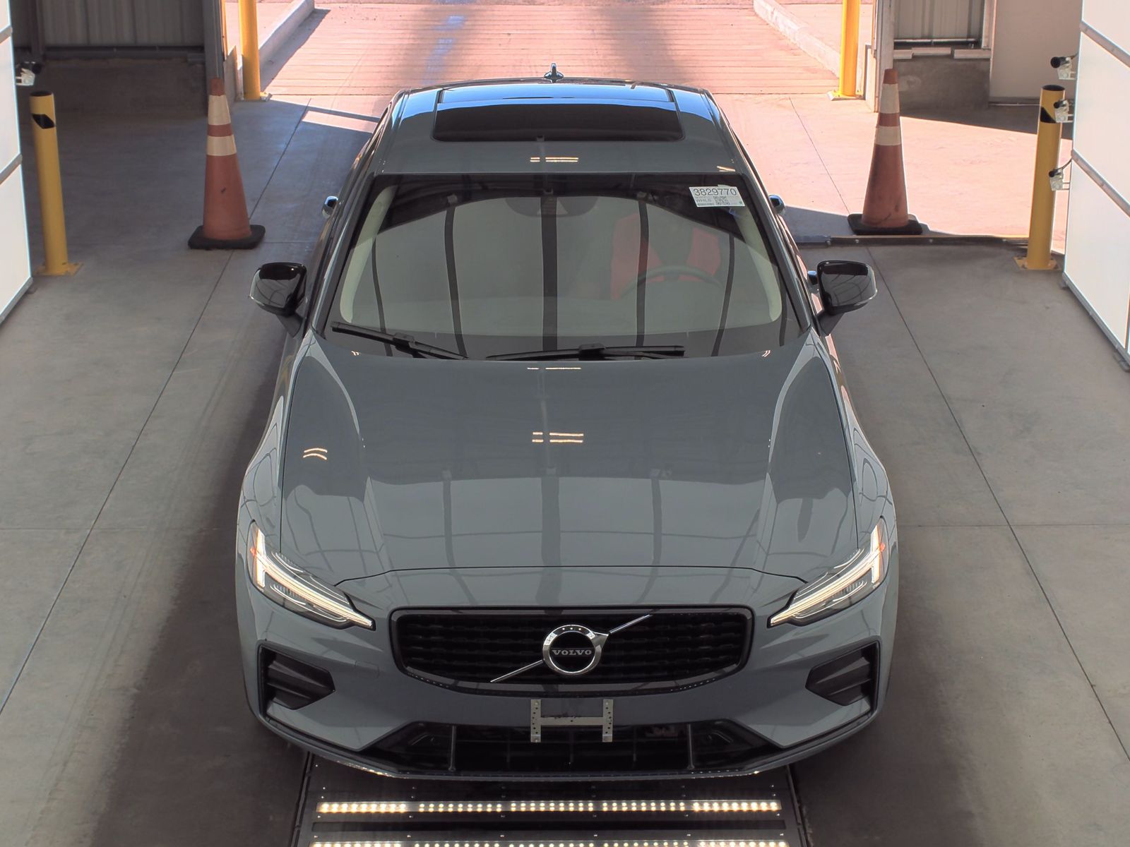2022 Volvo S60 B5 Momentum AWD
