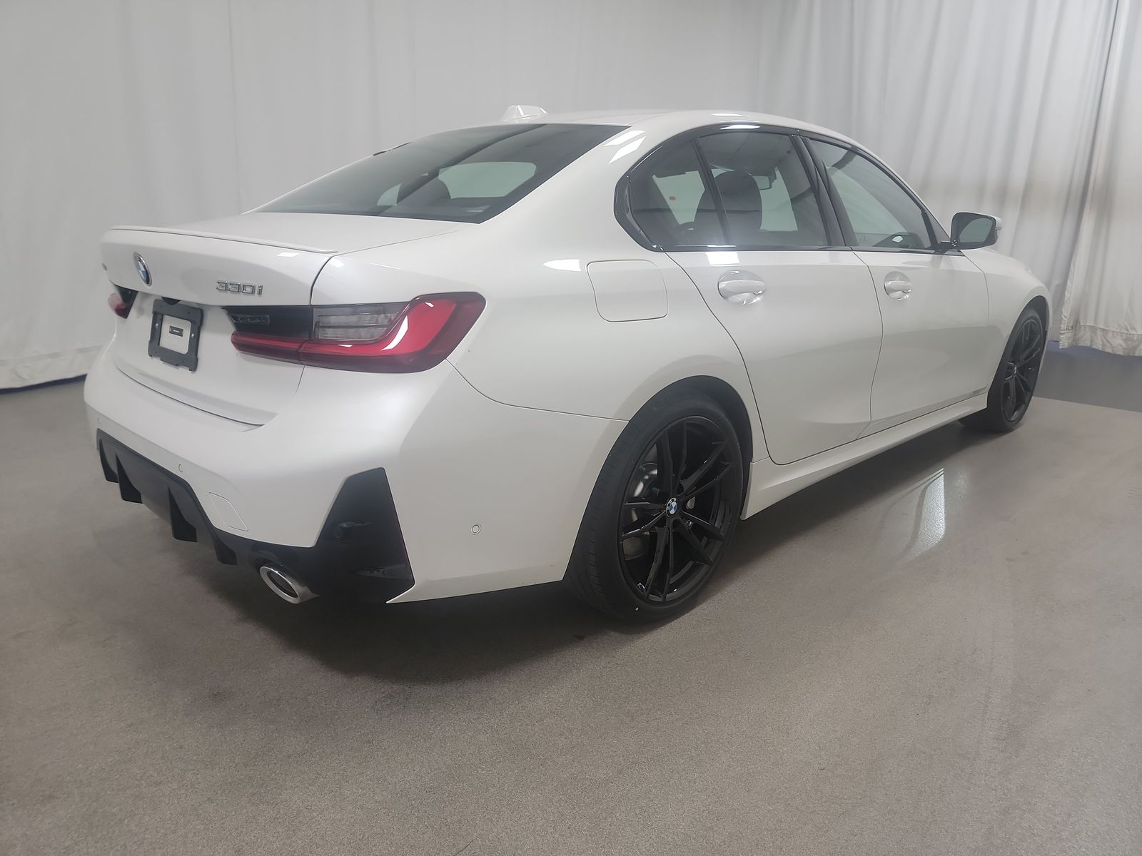 2024 BMW 3 Series 330i xDrive AWD