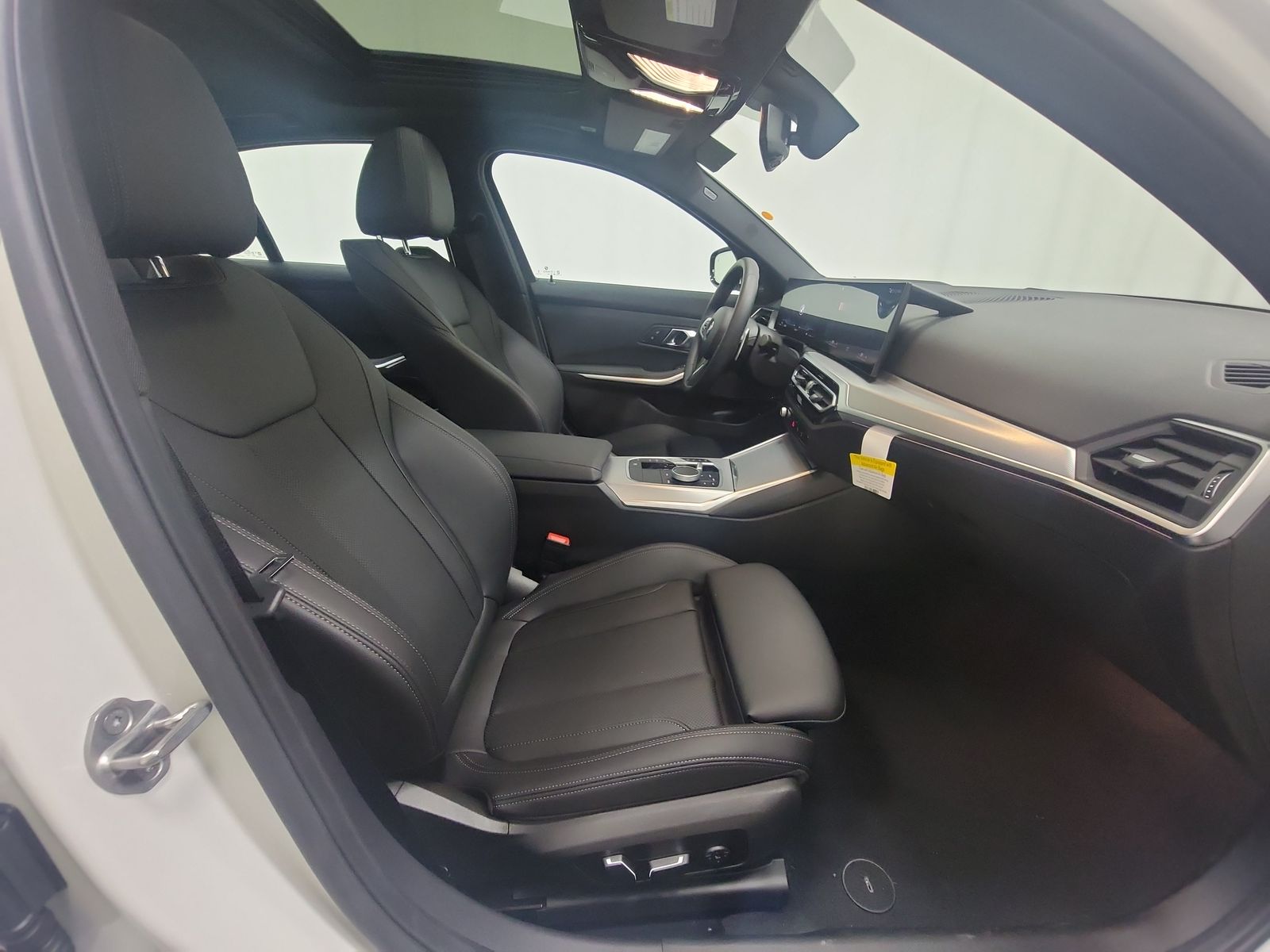 2024 BMW 3 Series 330i xDrive AWD