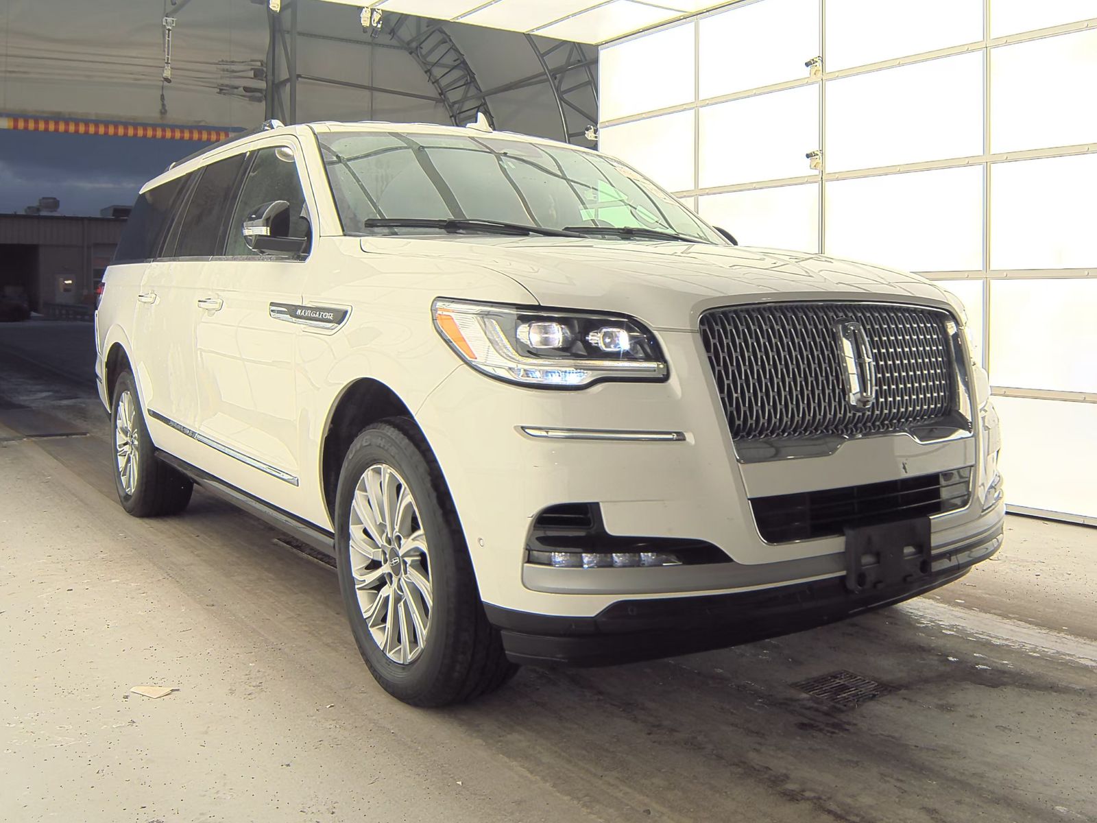 2022 Lincoln Navigator L Standard AWD