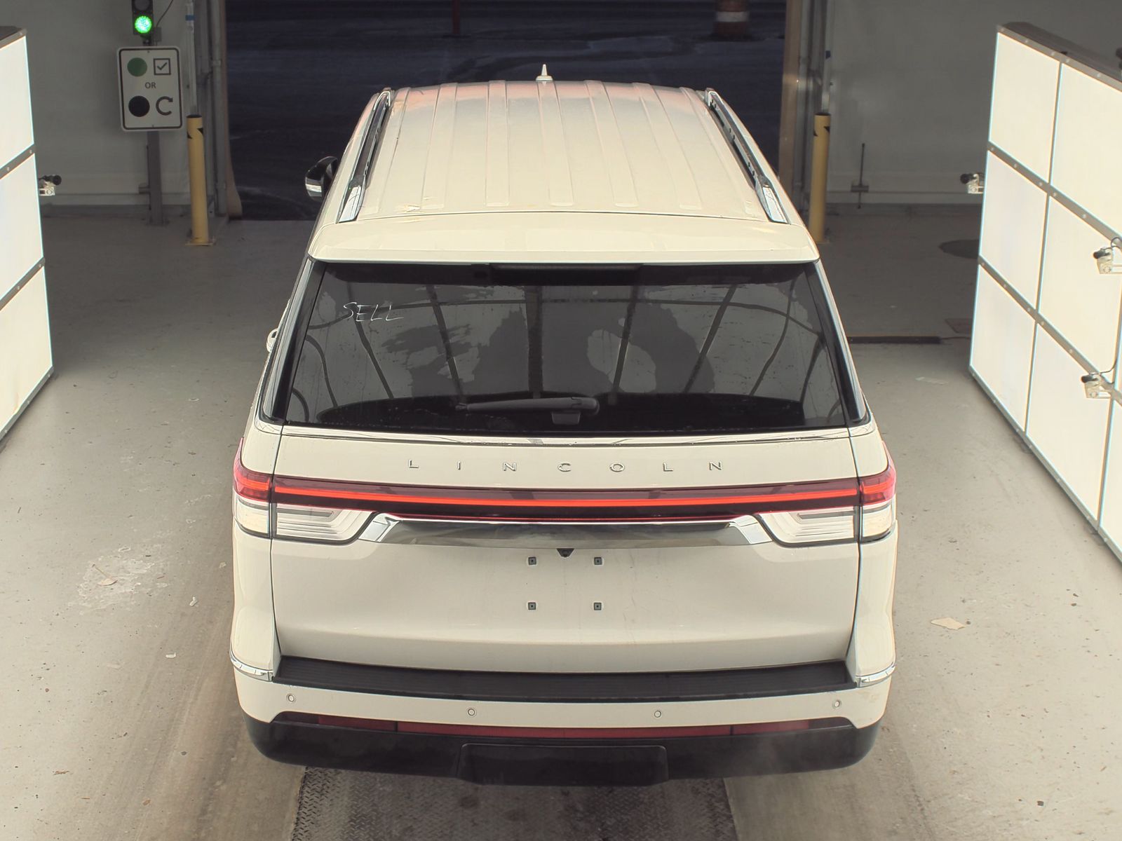 2022 Lincoln Navigator L Standard AWD