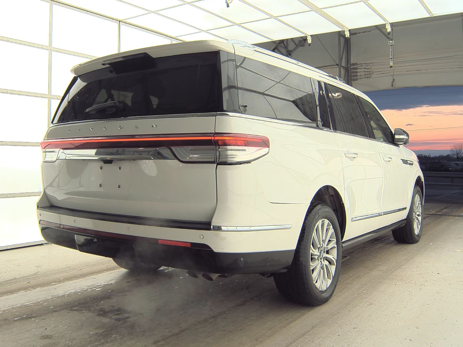 2022 Lincoln Navigator L Standard AWD
