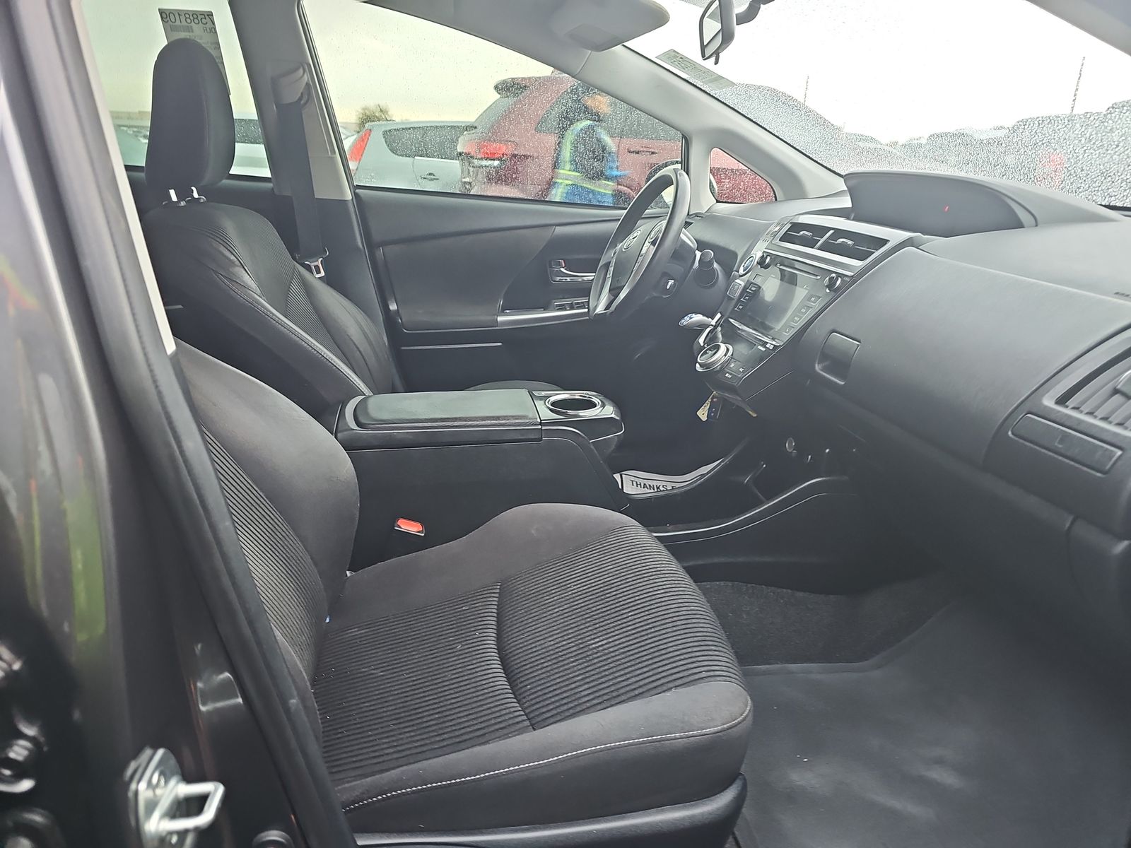 2016 Toyota Prius v Three FWD