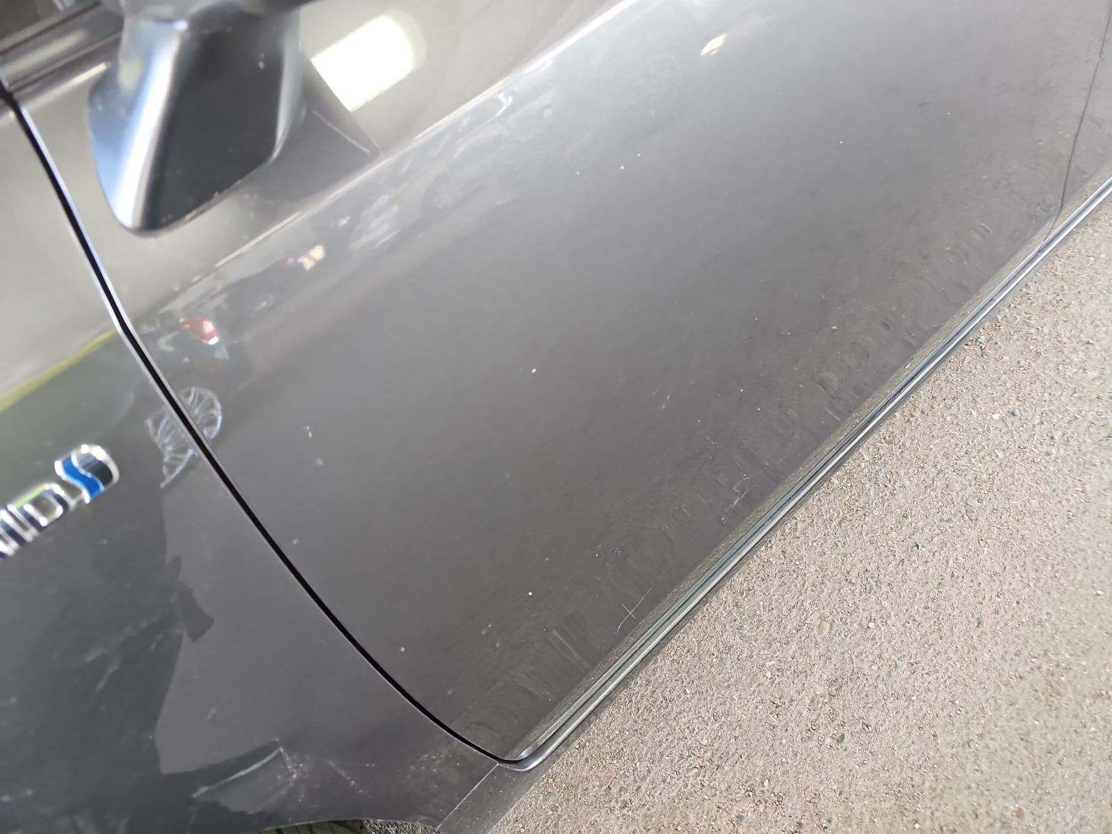 2016 Toyota Prius v Three FWD