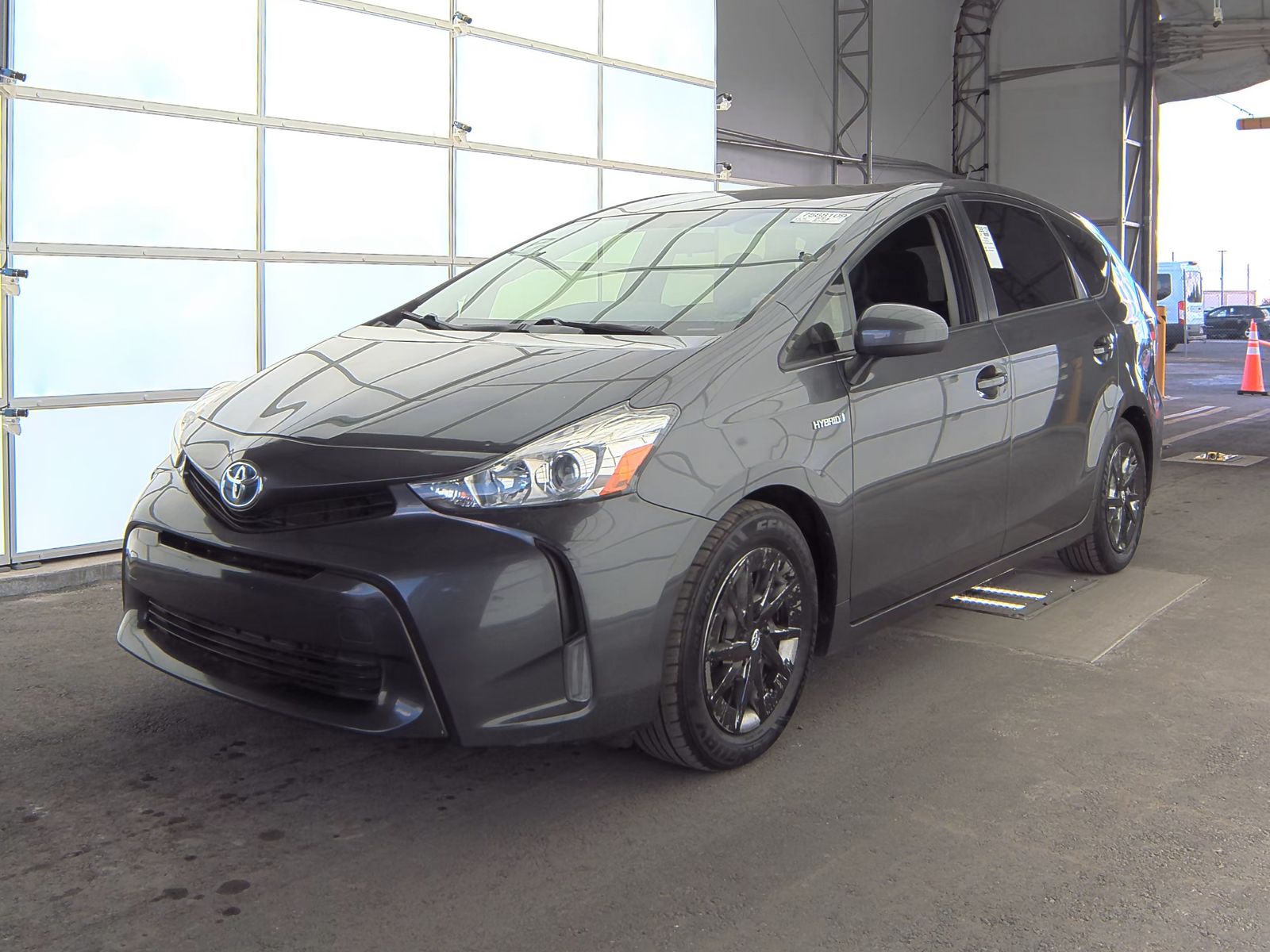 2016 Toyota Prius v Three FWD