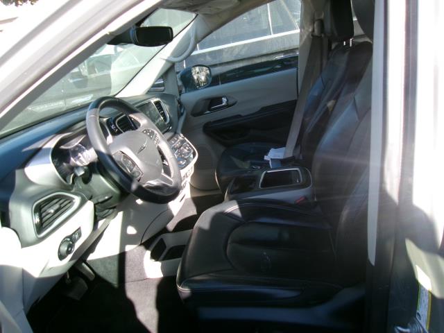2022 Chrysler Pacifica Touring L FWD