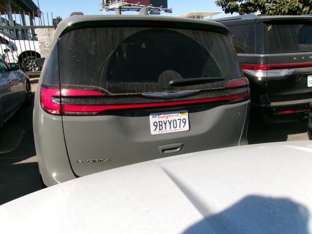 2022 Chrysler Pacifica Touring L FWD
