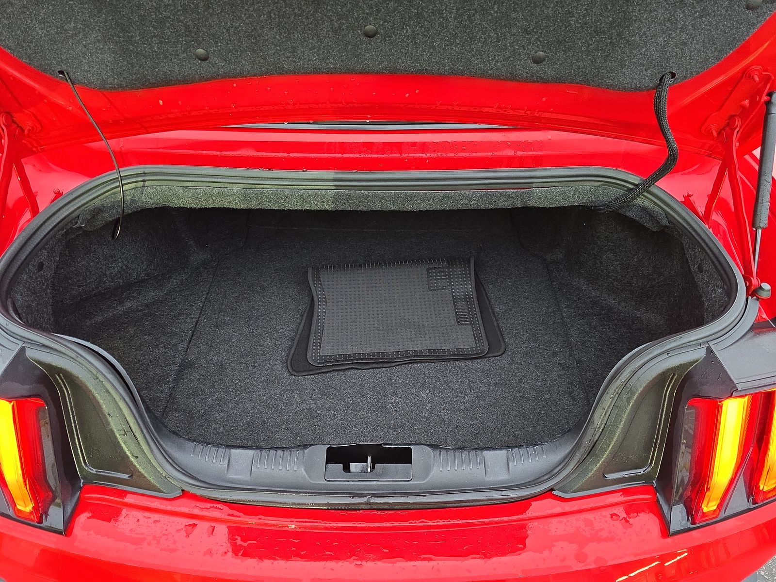 2022 Ford Mustang EcoBoost Premium RWD