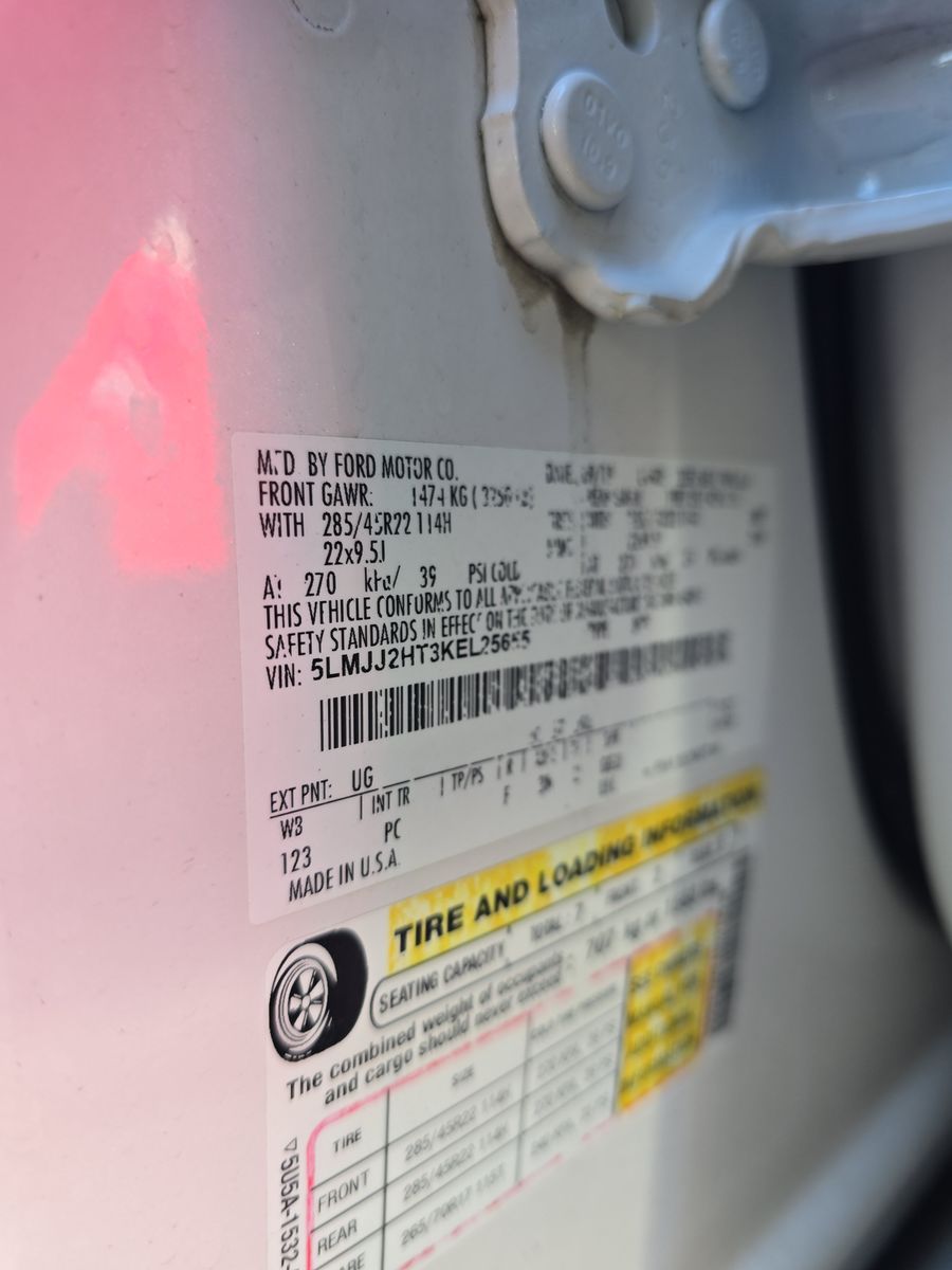 2019 Lincoln Navigator Select RWD