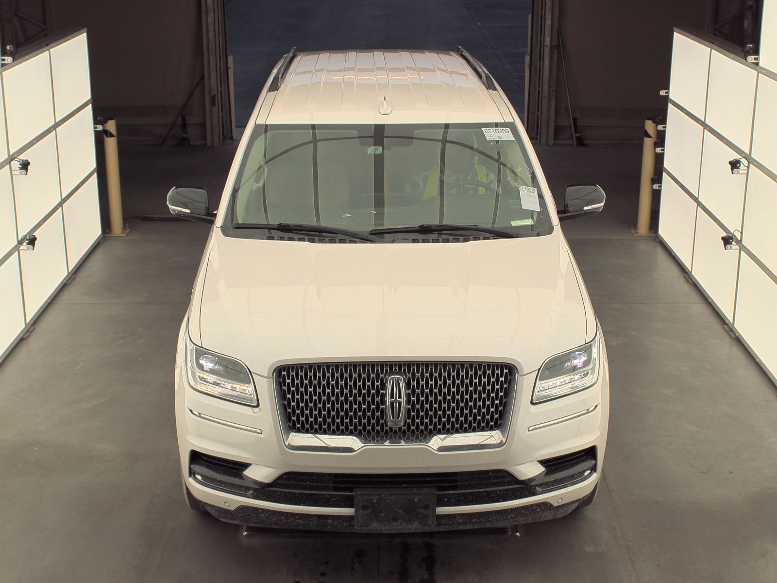 2019 Lincoln Navigator Select RWD