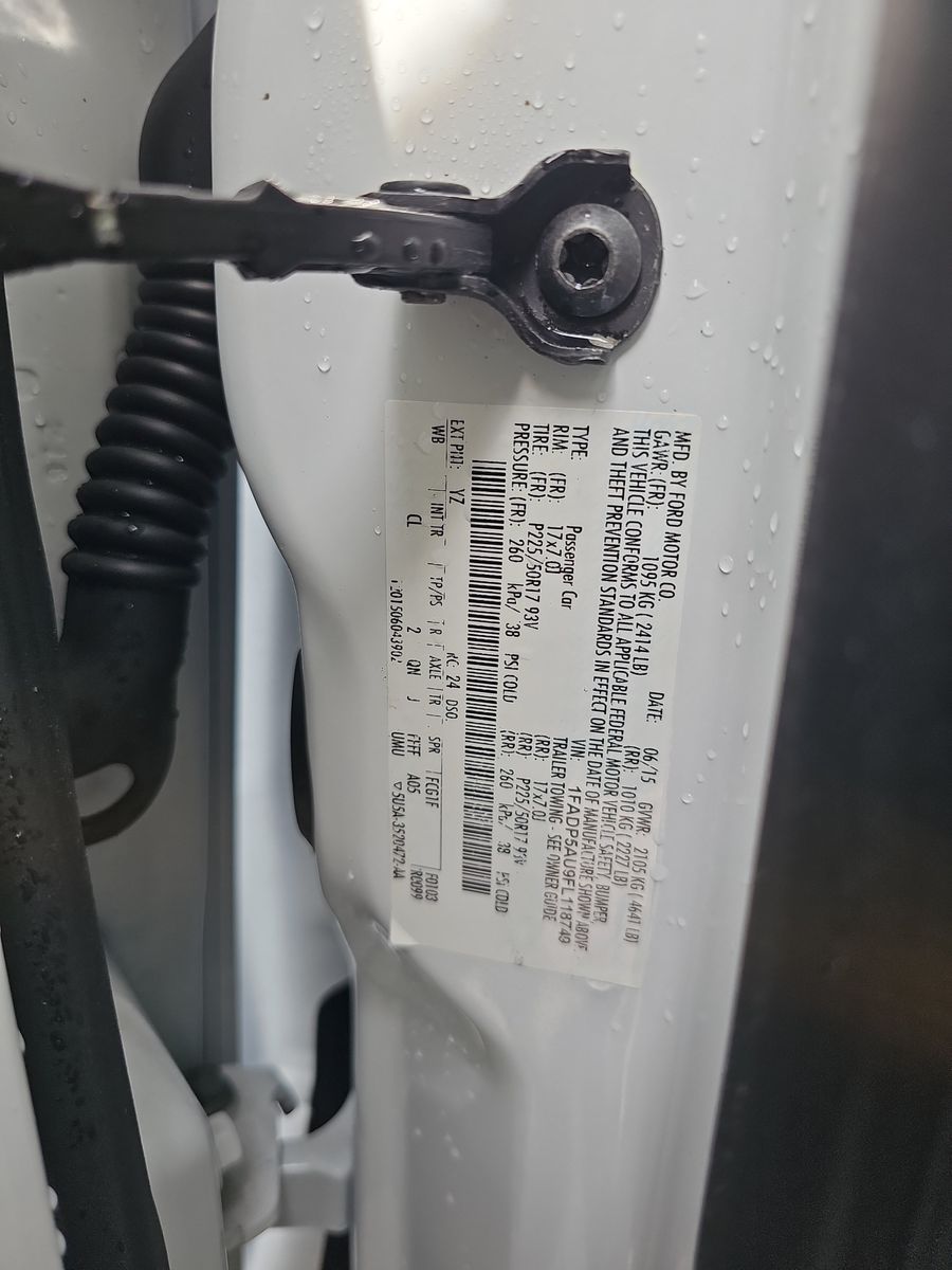 2015 Ford C-MAX Hybrid SE FWD