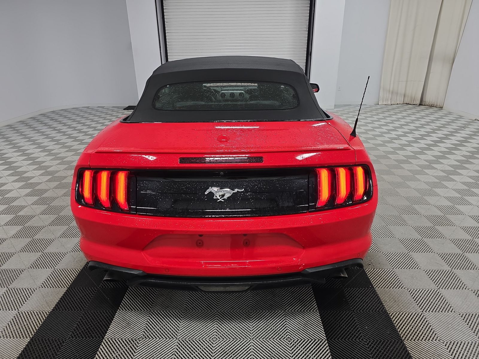 2022 Ford Mustang EcoBoost Premium RWD