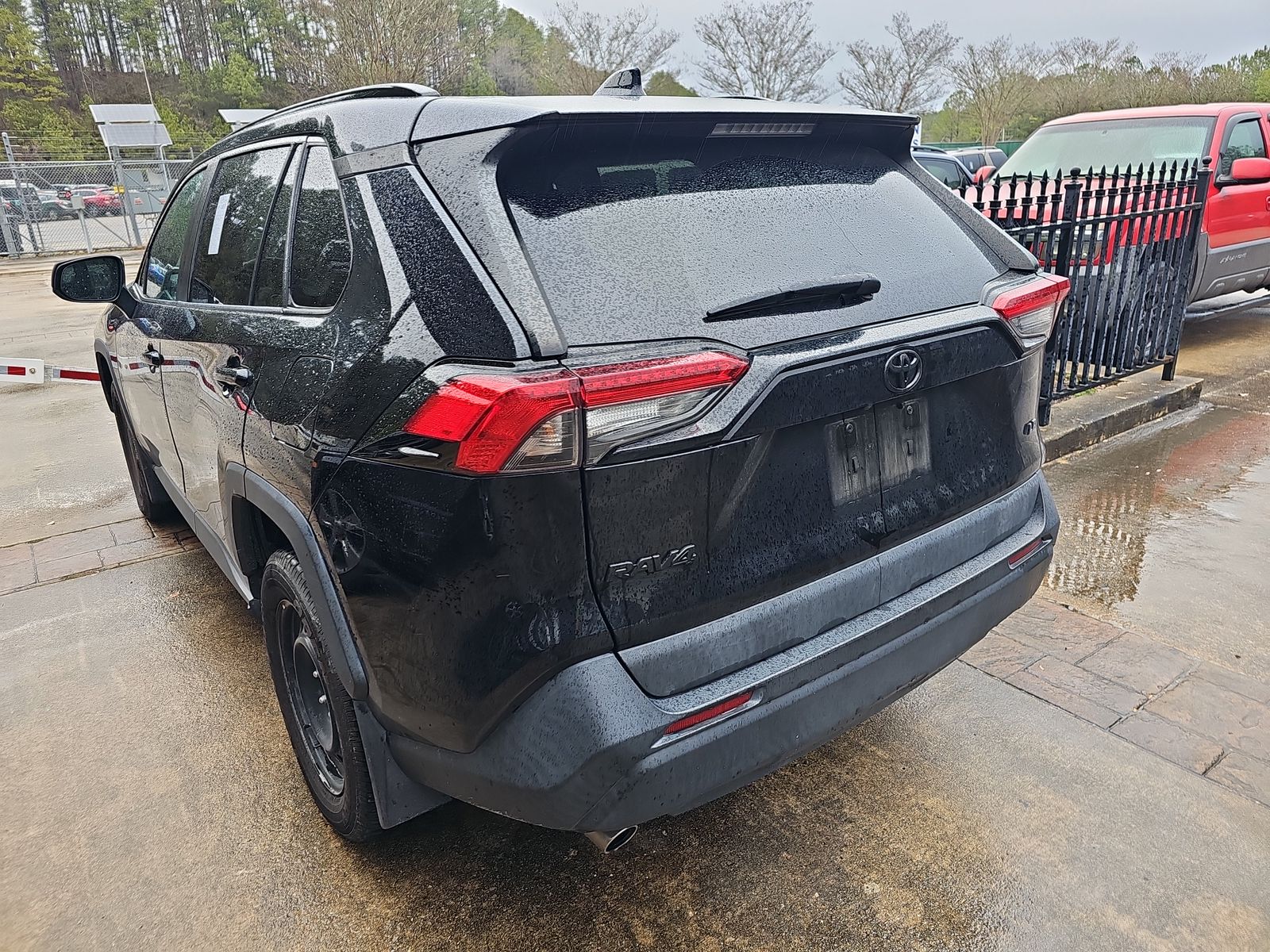 2020 Toyota RAV4 LE FWD