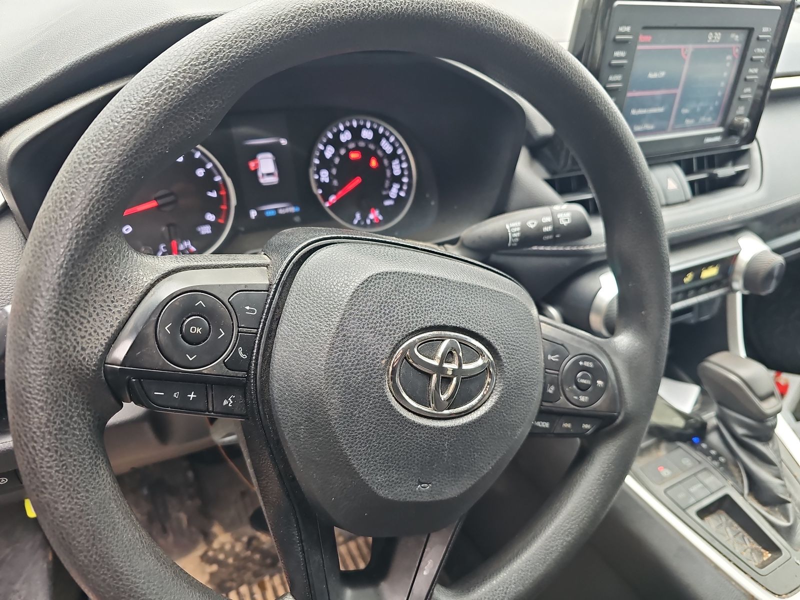 2020 Toyota RAV4 LE FWD