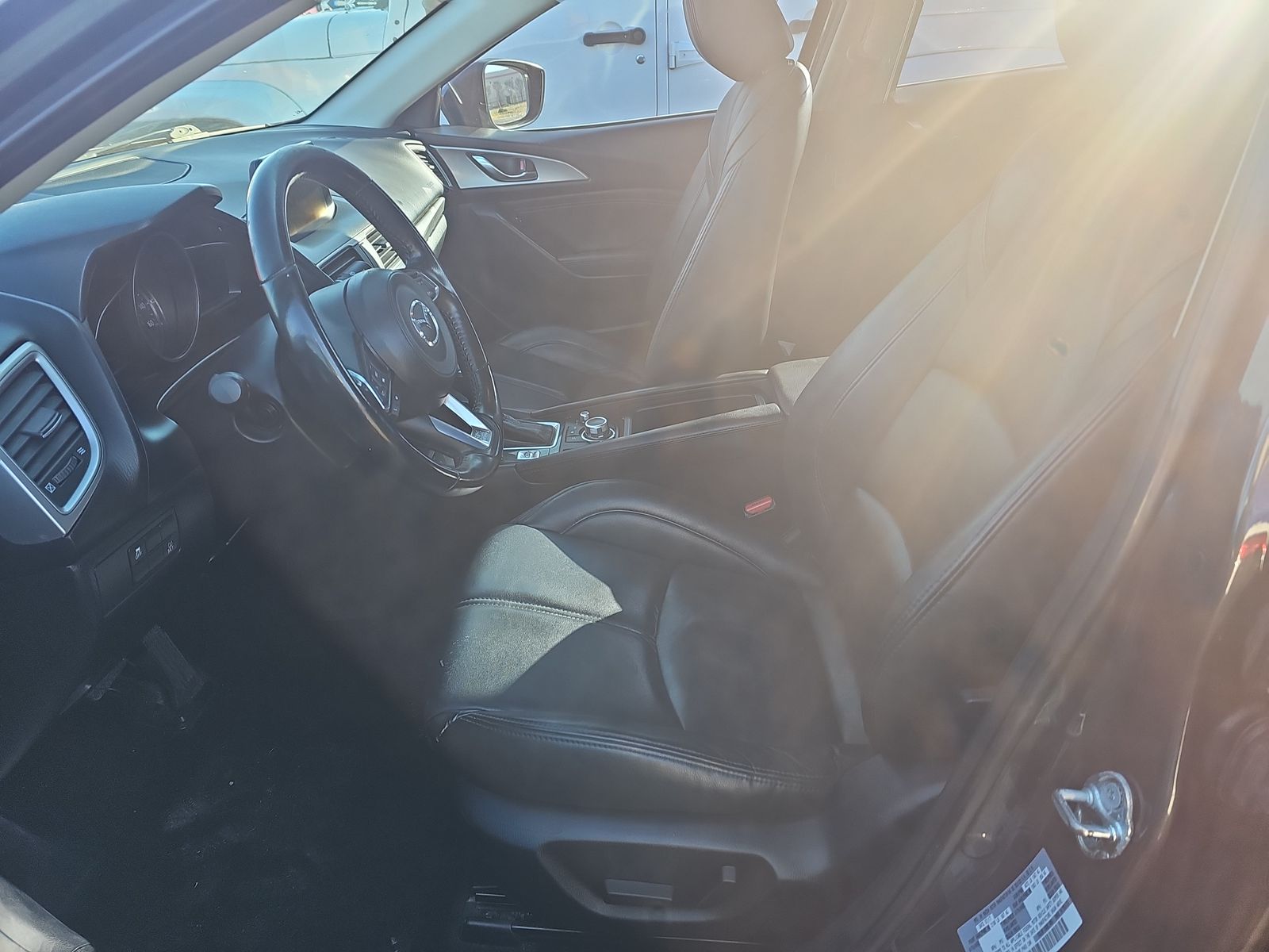 2018 MAZDA MAZDA3 Touring FWD