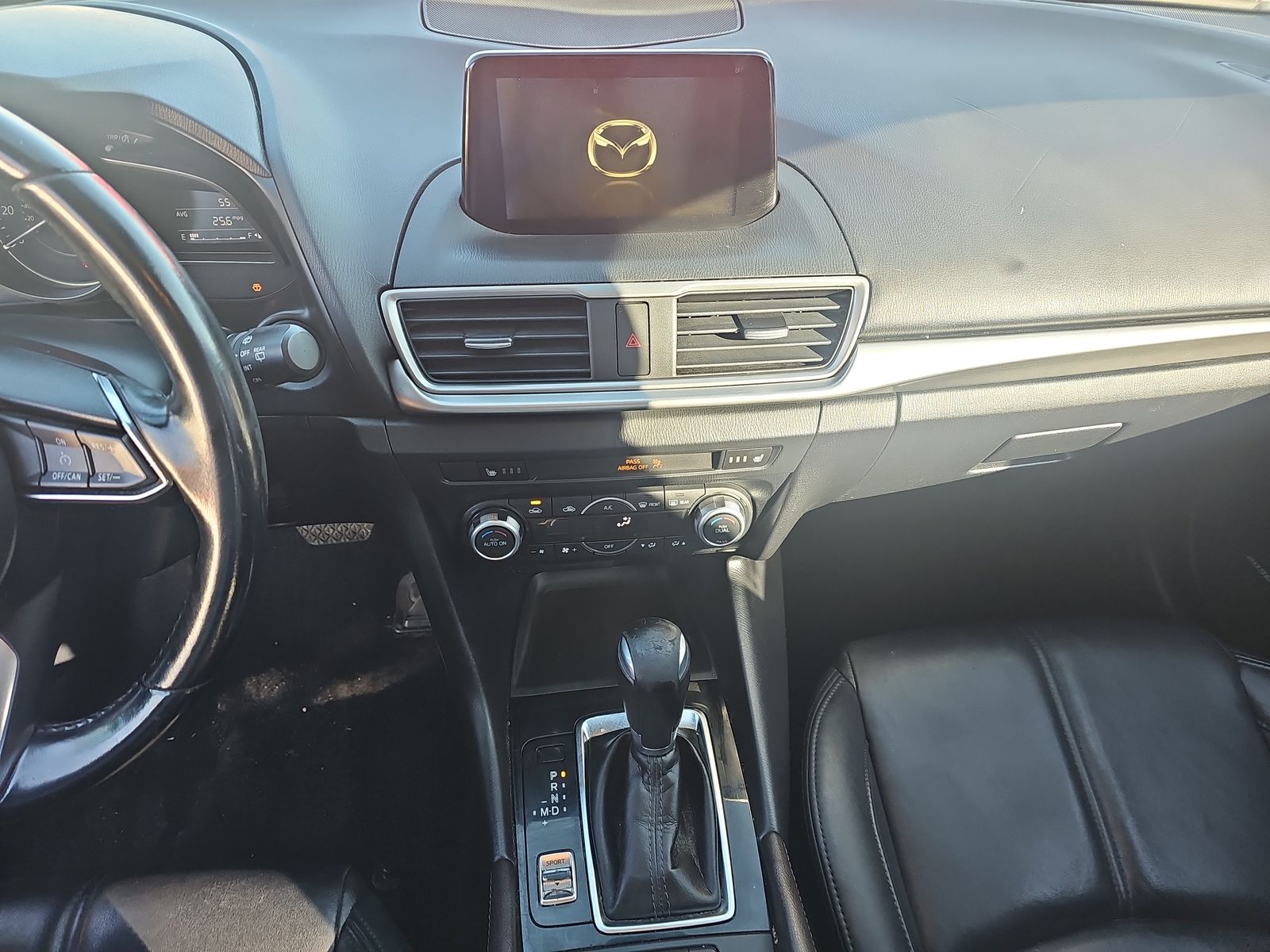 2018 MAZDA MAZDA3 Touring FWD