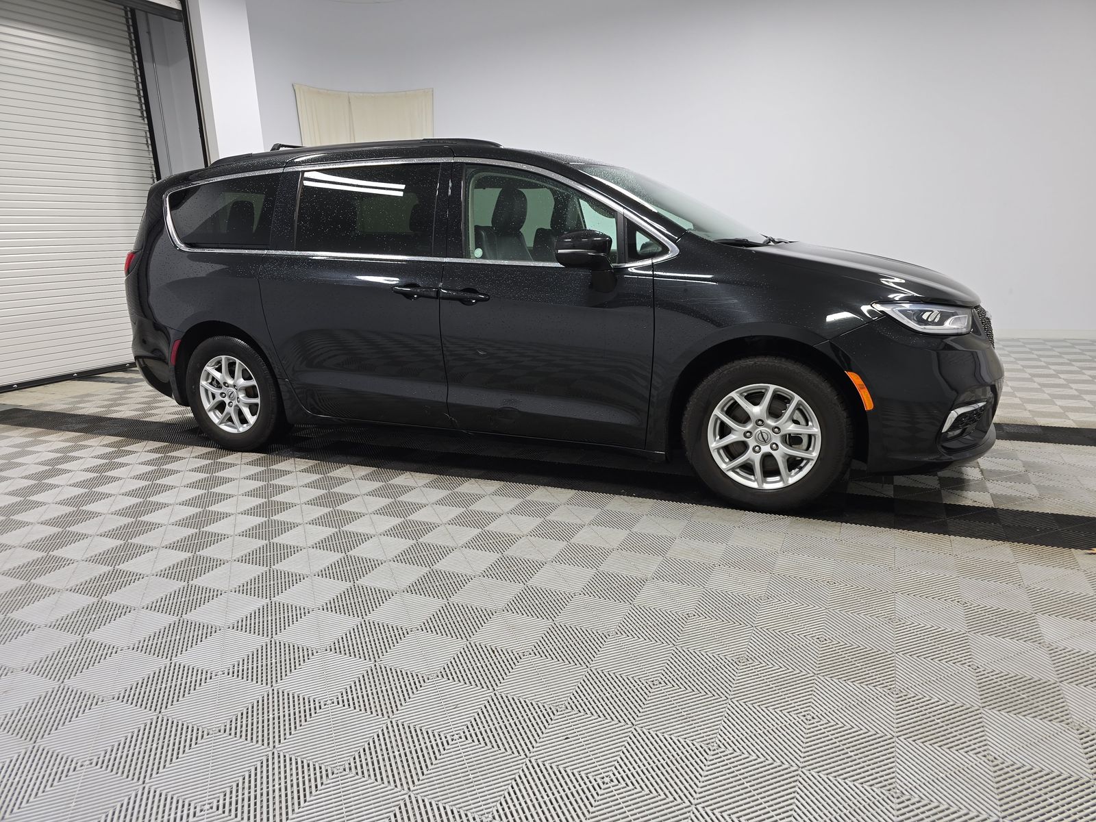 2022 Chrysler Pacifica Touring L FWD