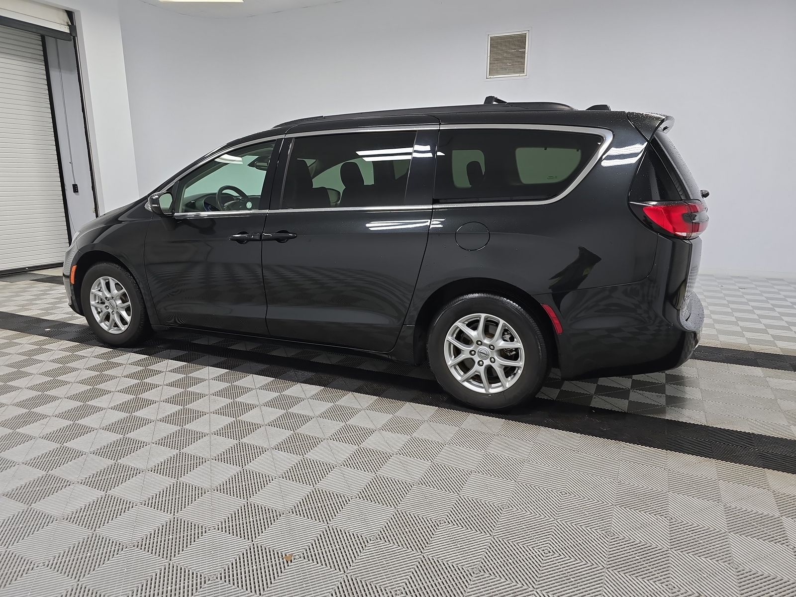 2022 Chrysler Pacifica Touring L FWD