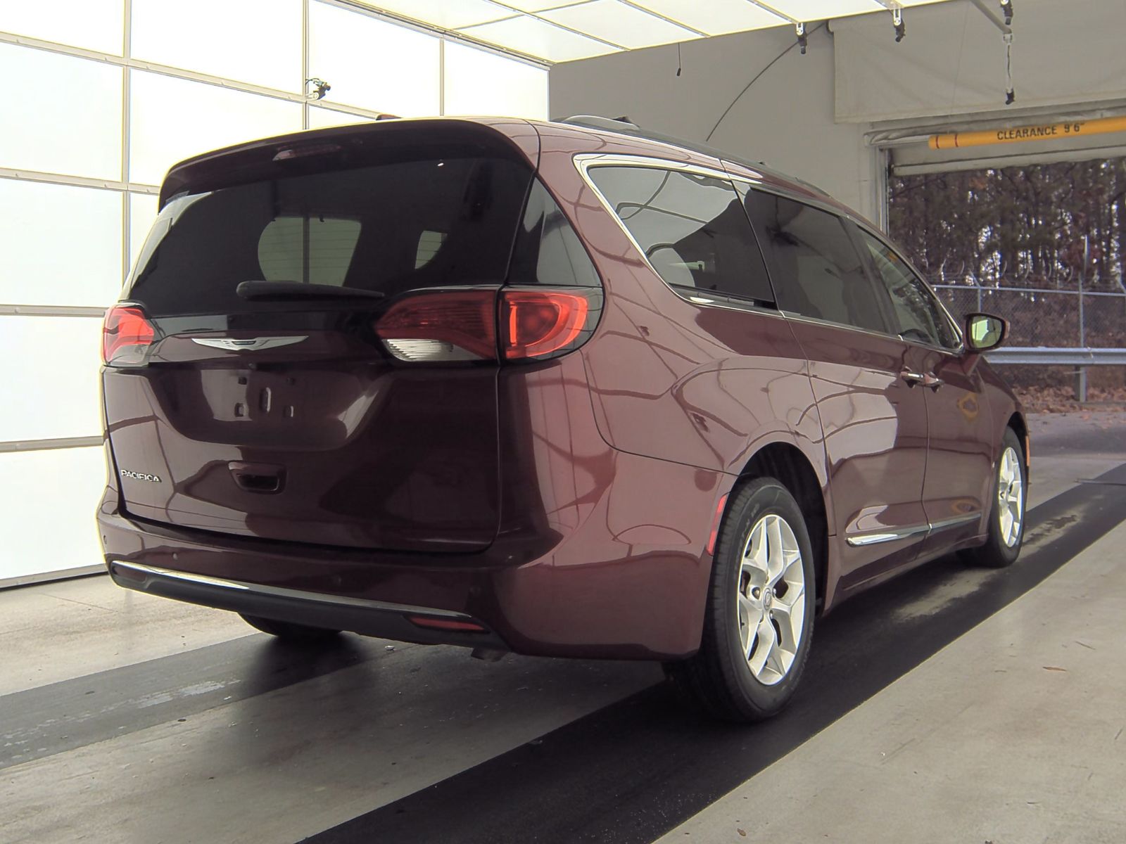 2017 Chrysler Pacifica Touring L FWD