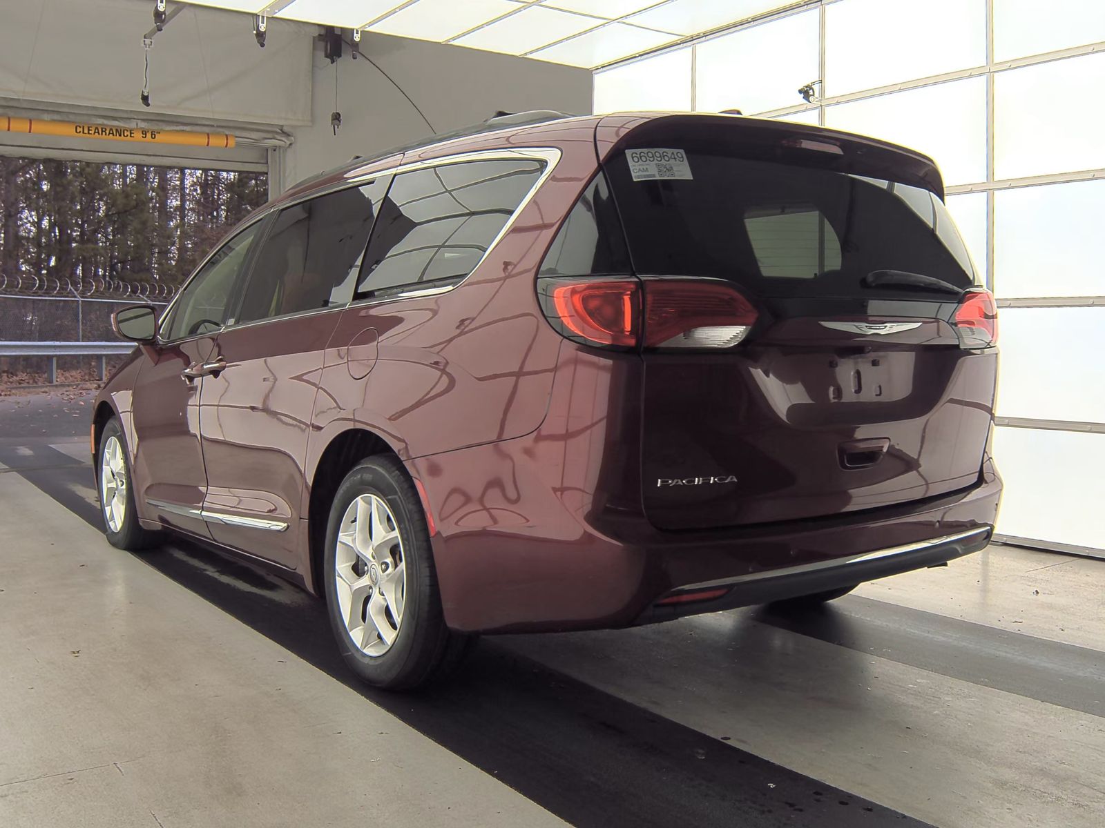 2017 Chrysler Pacifica Touring L FWD