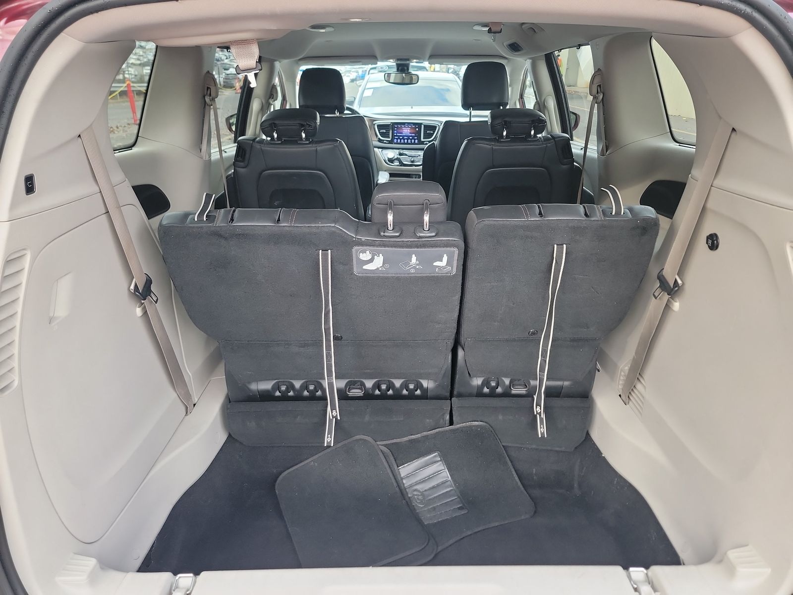2017 Chrysler Pacifica Touring L FWD