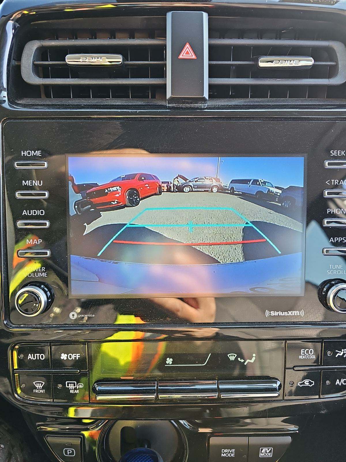 2021 Toyota Prius LE FWD