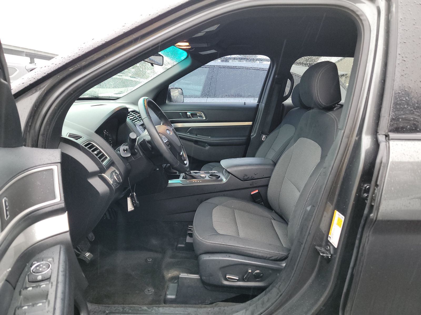 2017 Ford Explorer XLT FWD